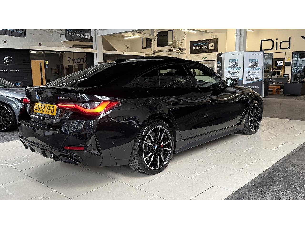 BMW 4 Series view 9