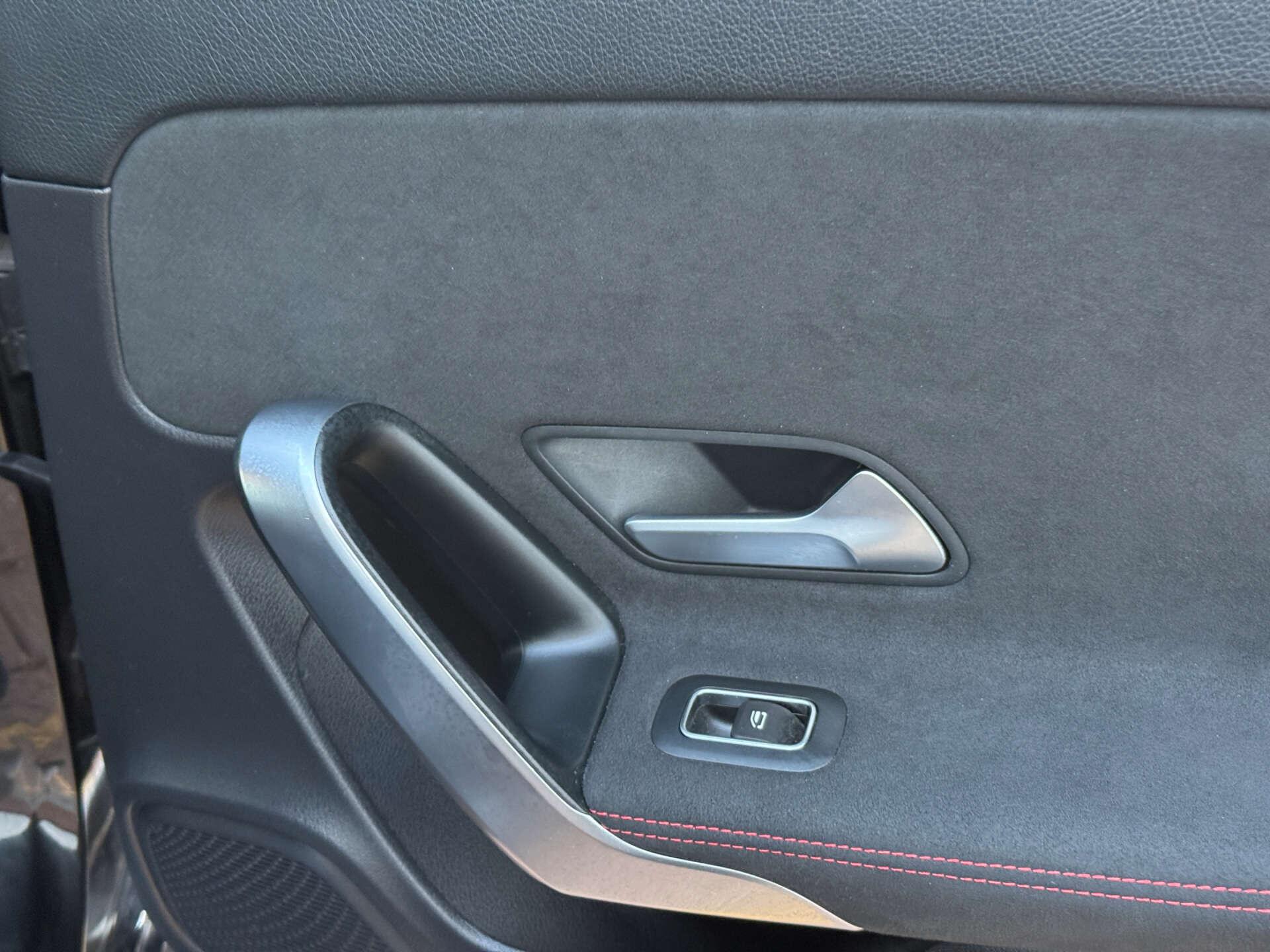 Mercedes-Benz A-Class view 26
