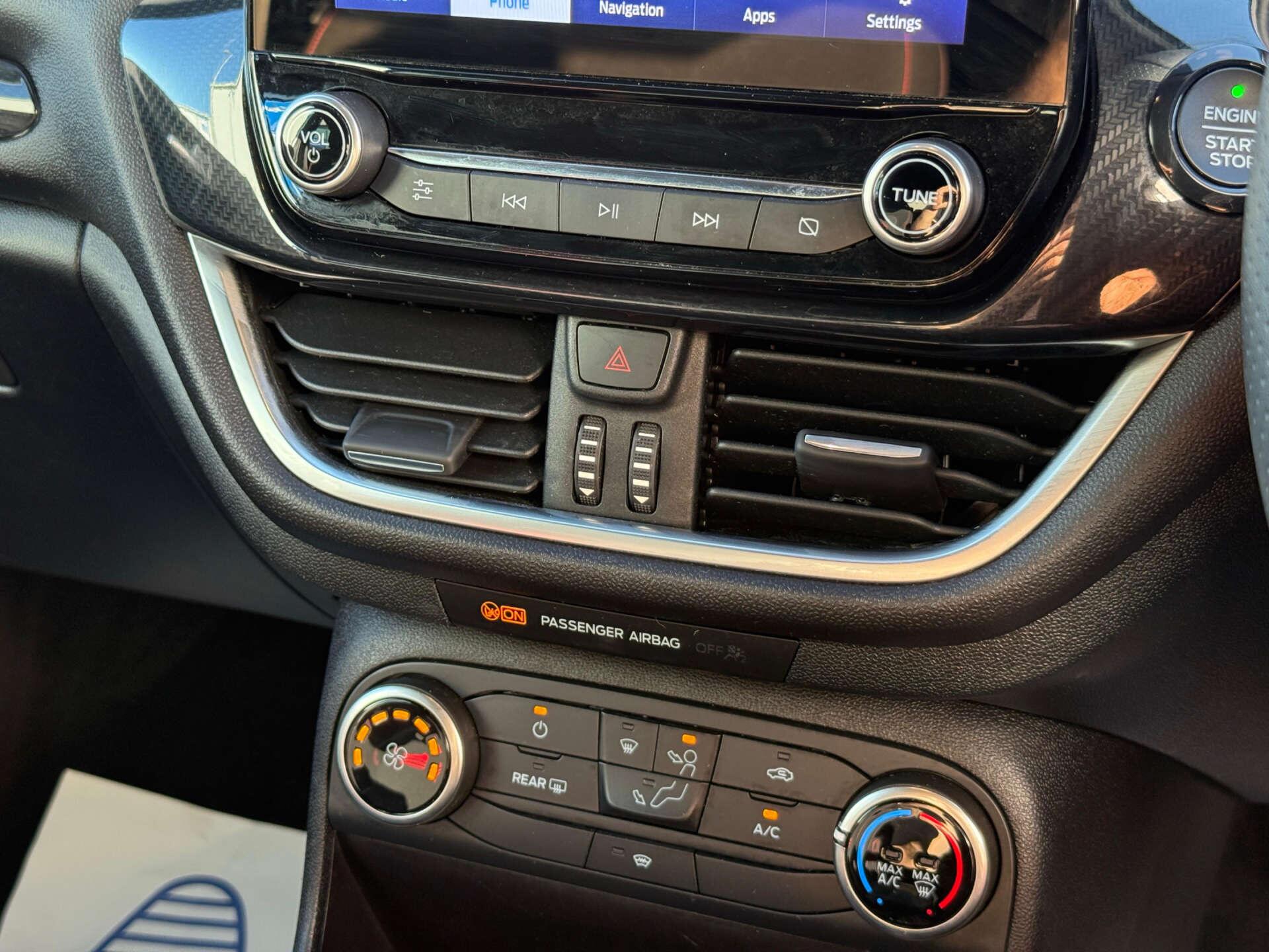 Ford Fiesta view 55