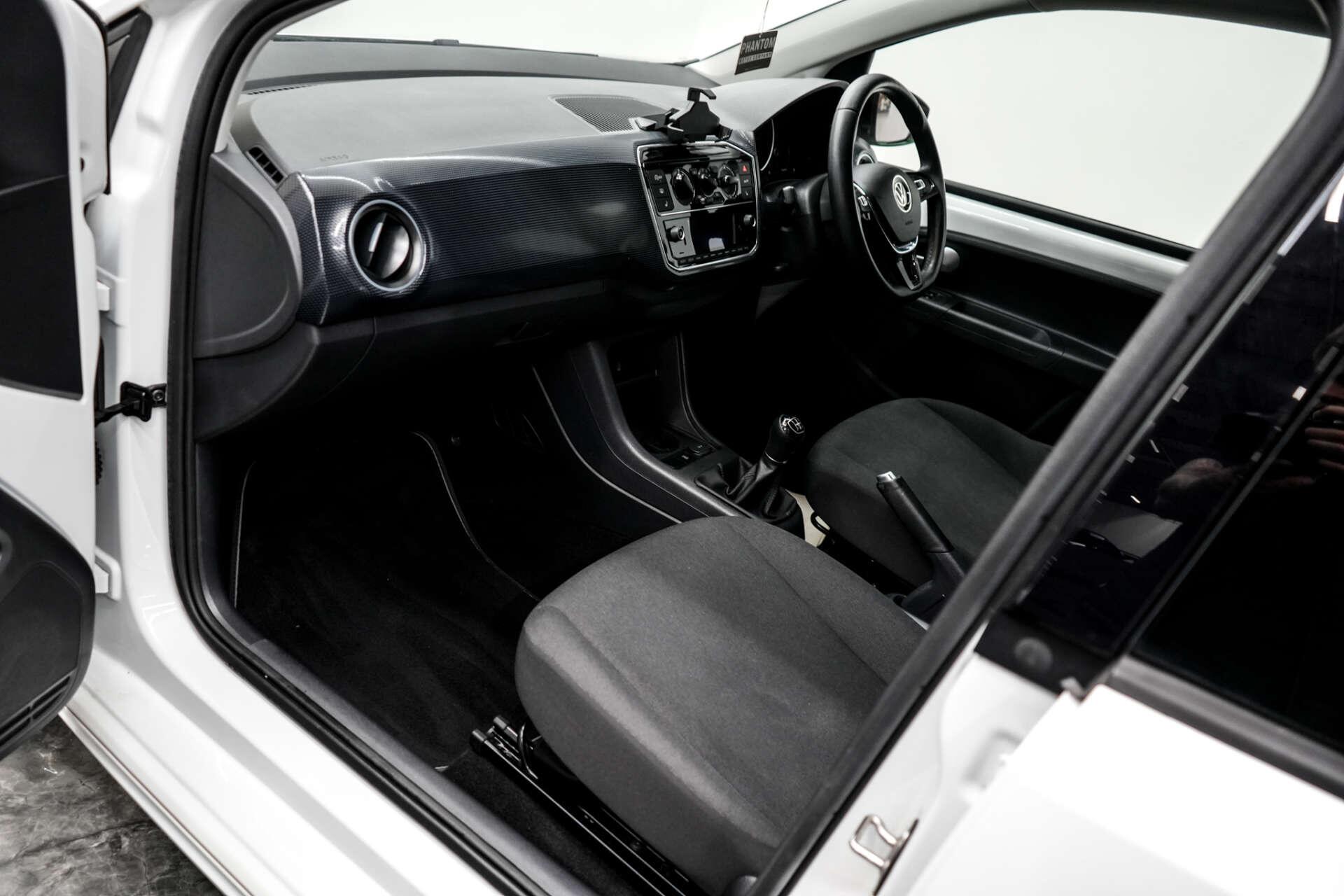 Volkswagen Up! view 15
