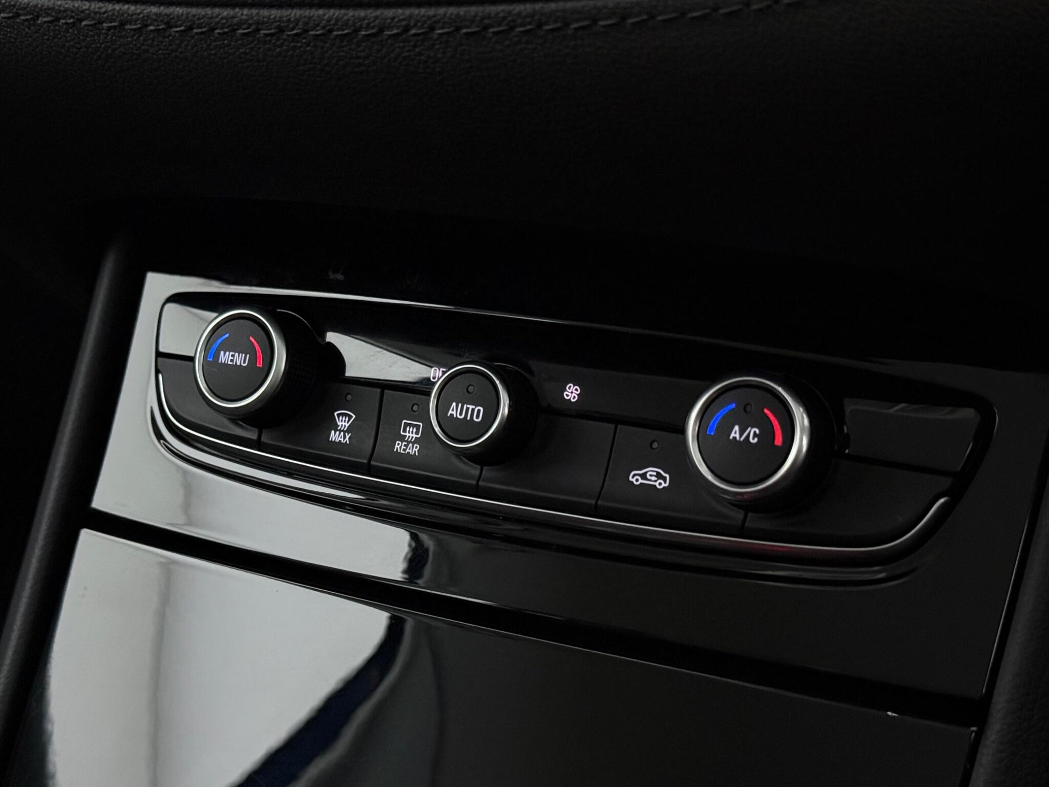 Vauxhall Grandland X view 21