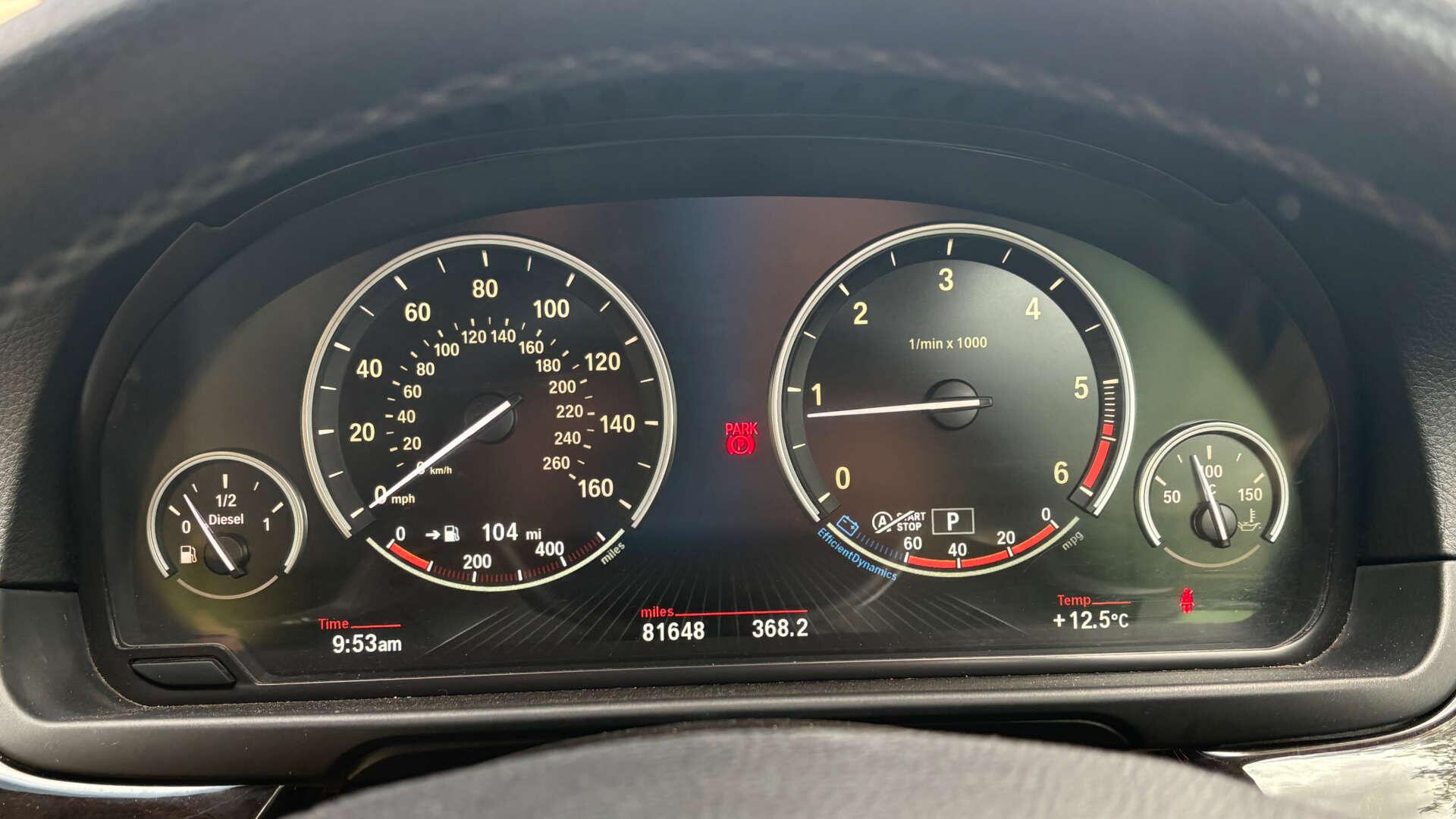 BMW 5 Series view 15
