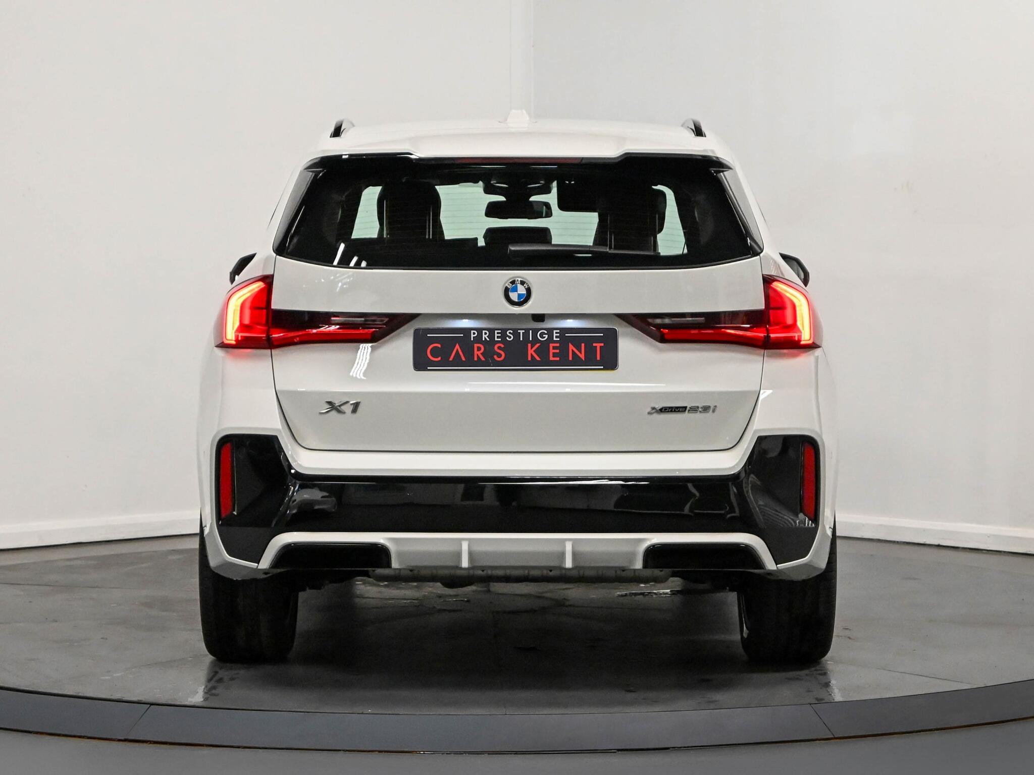 BMW X1 view 22