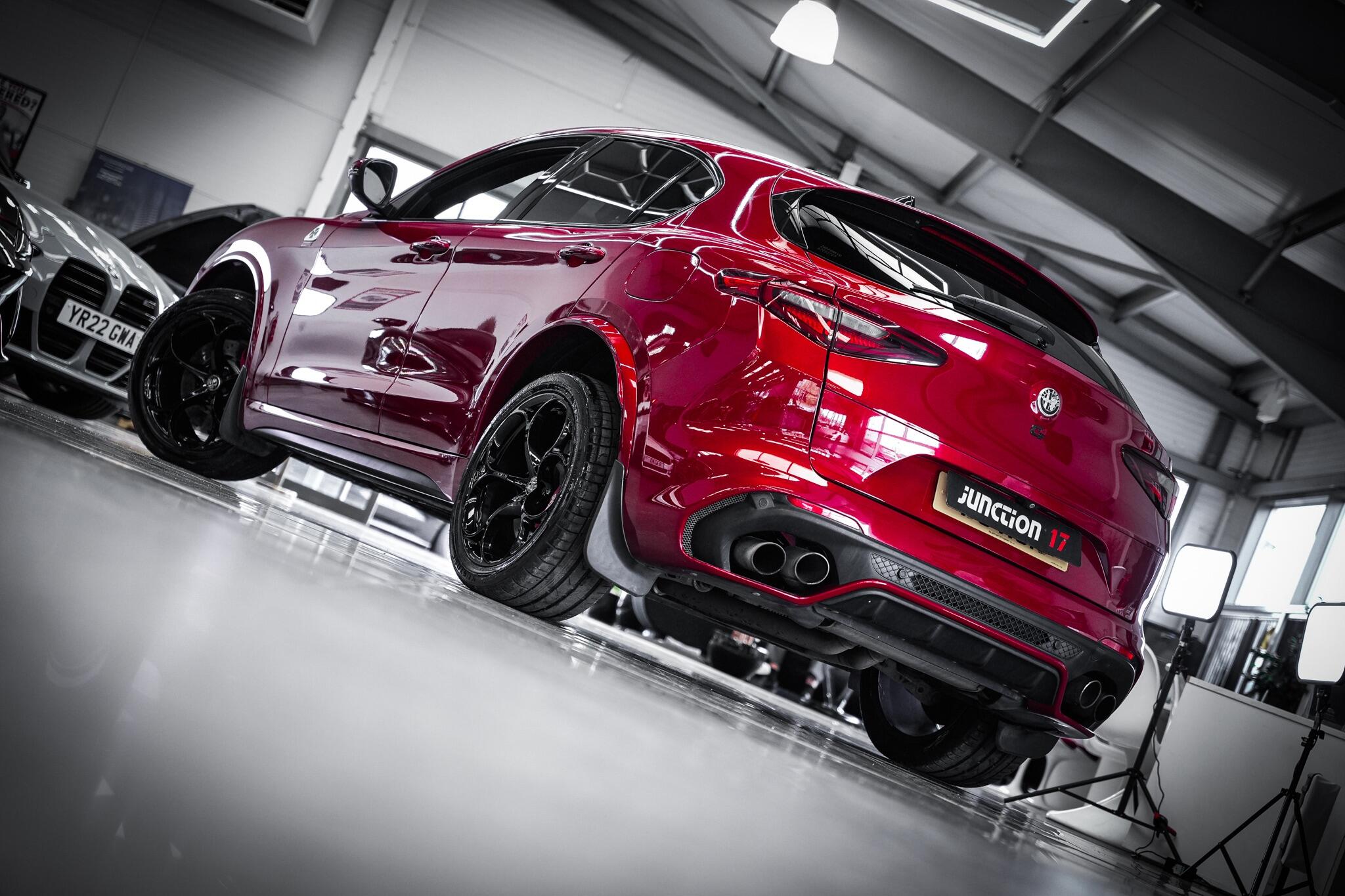 Alfa Romeo Stelvio view 6