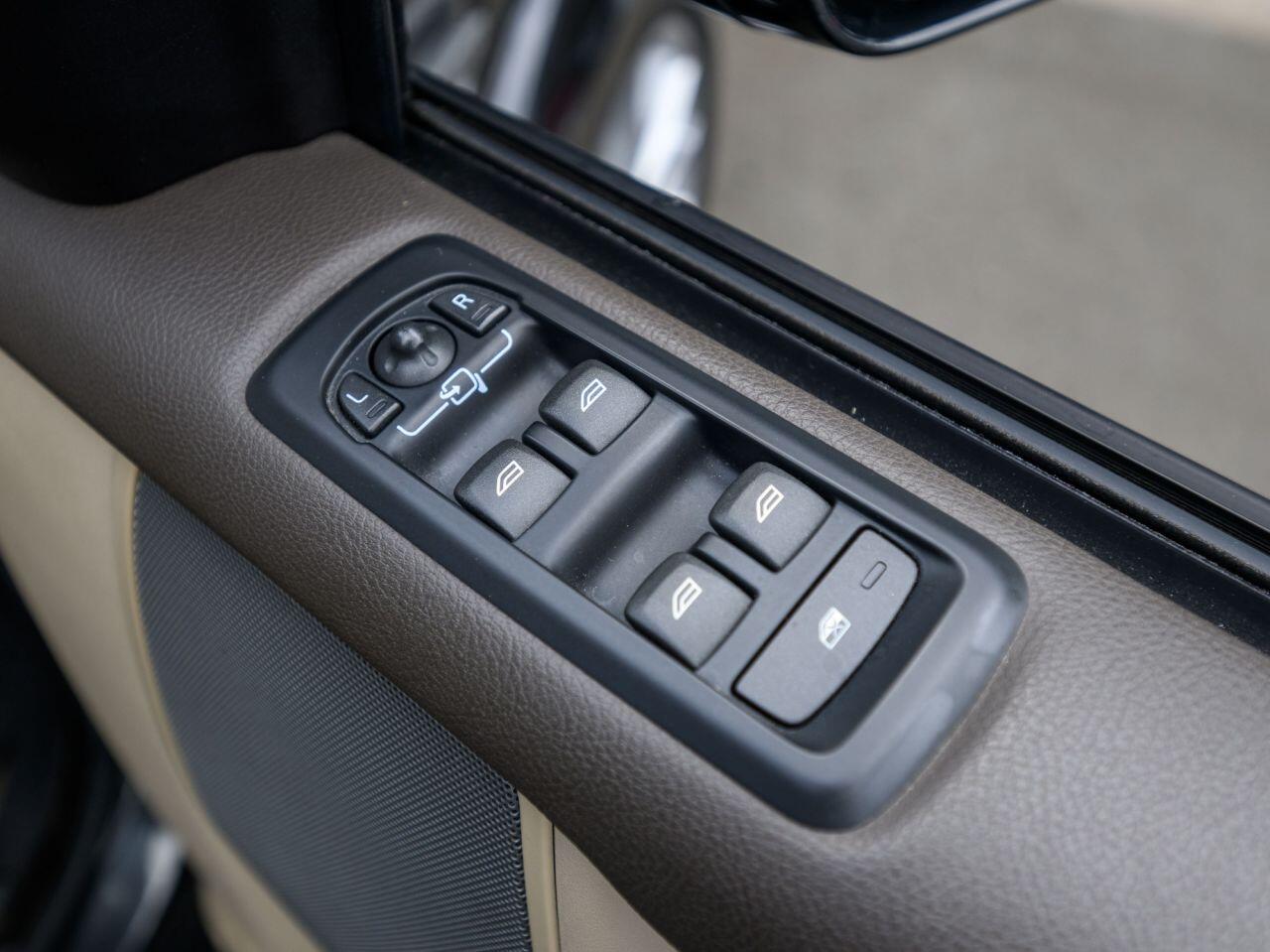 Land Rover Discovery view 27