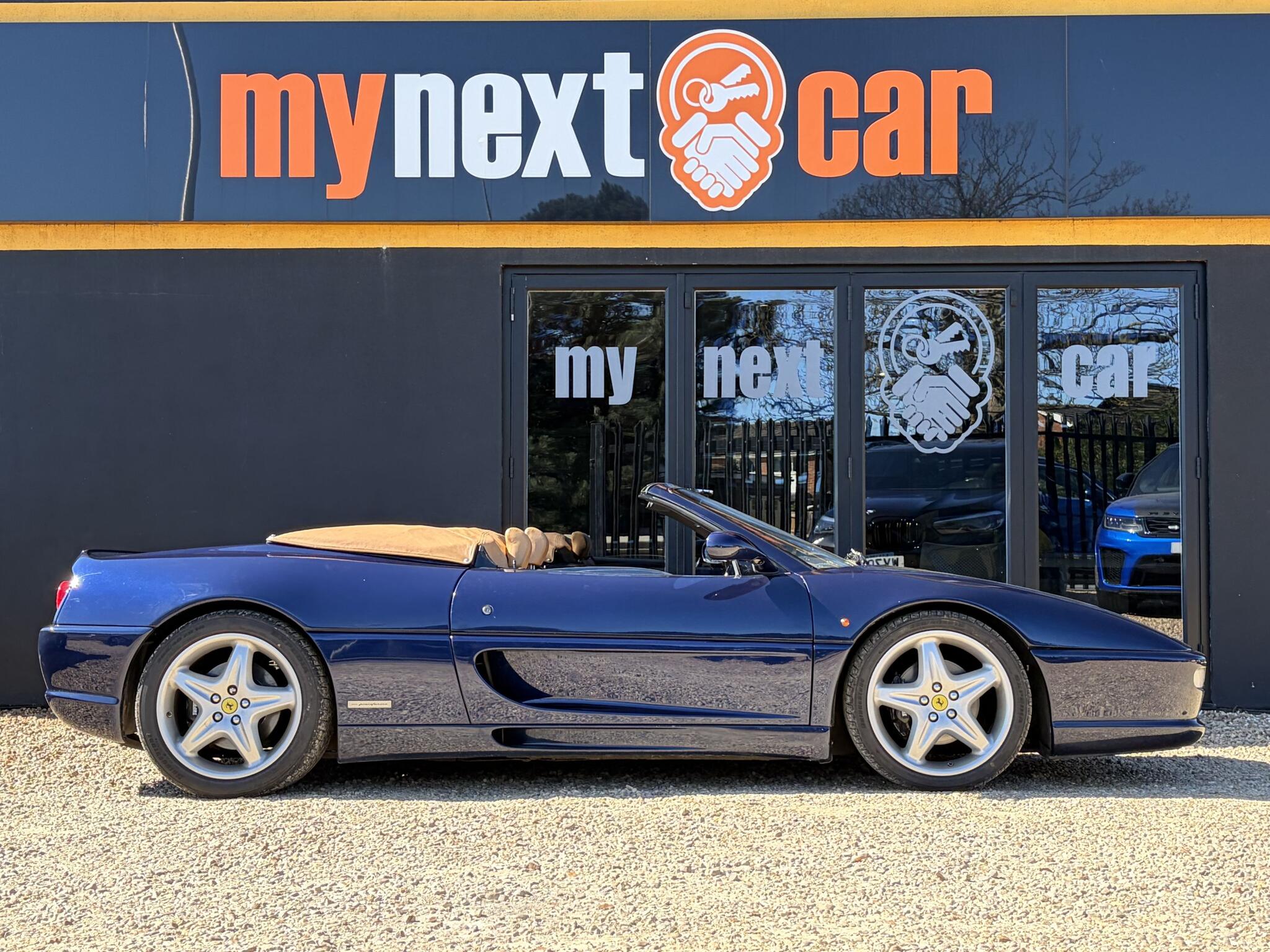 Ferrari F355 view 15