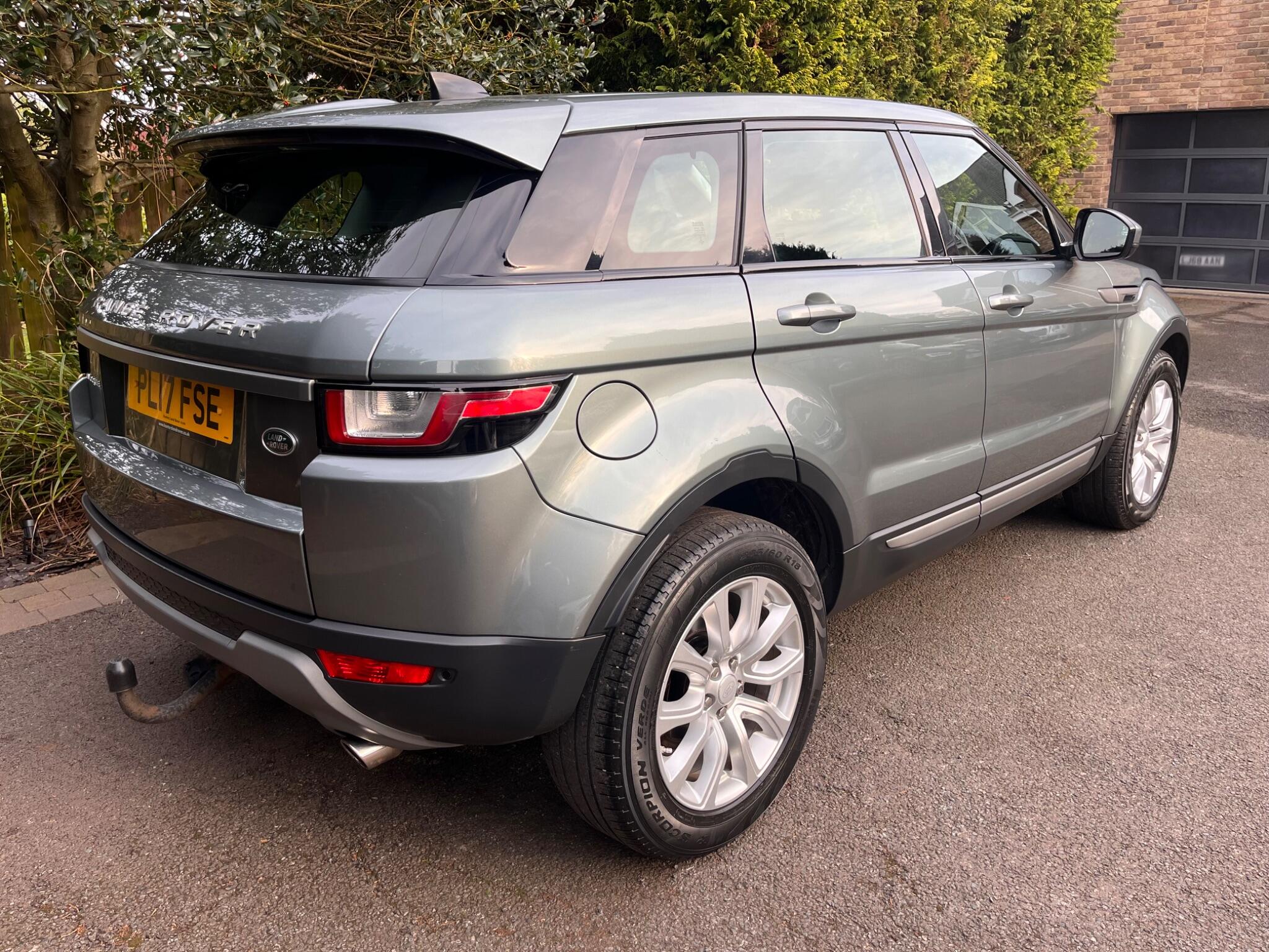 Land Rover Range Rover Evoque view 15