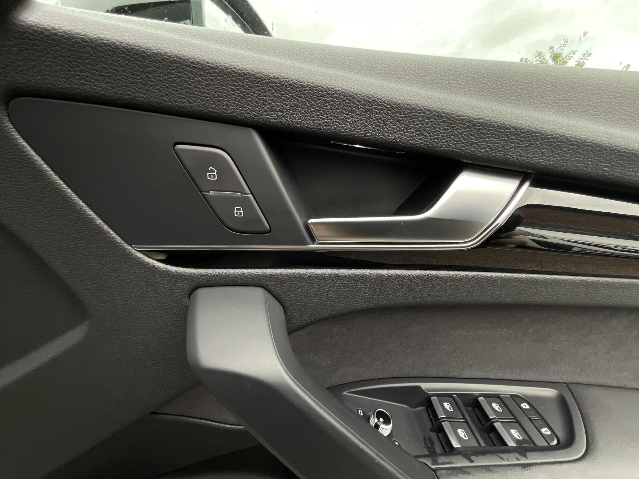 Audi Q5 view 35