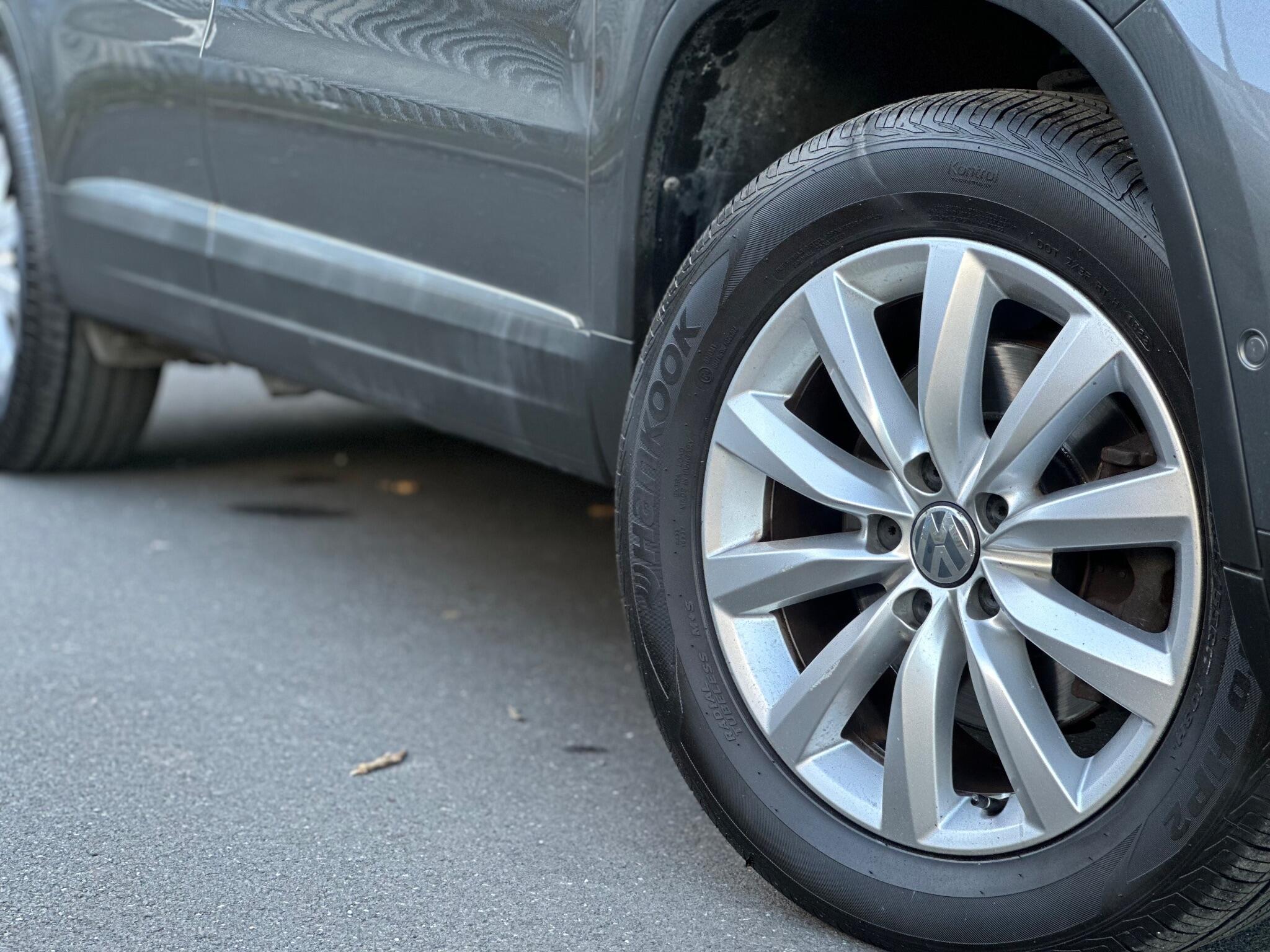 Volkswagen Tiguan view 21