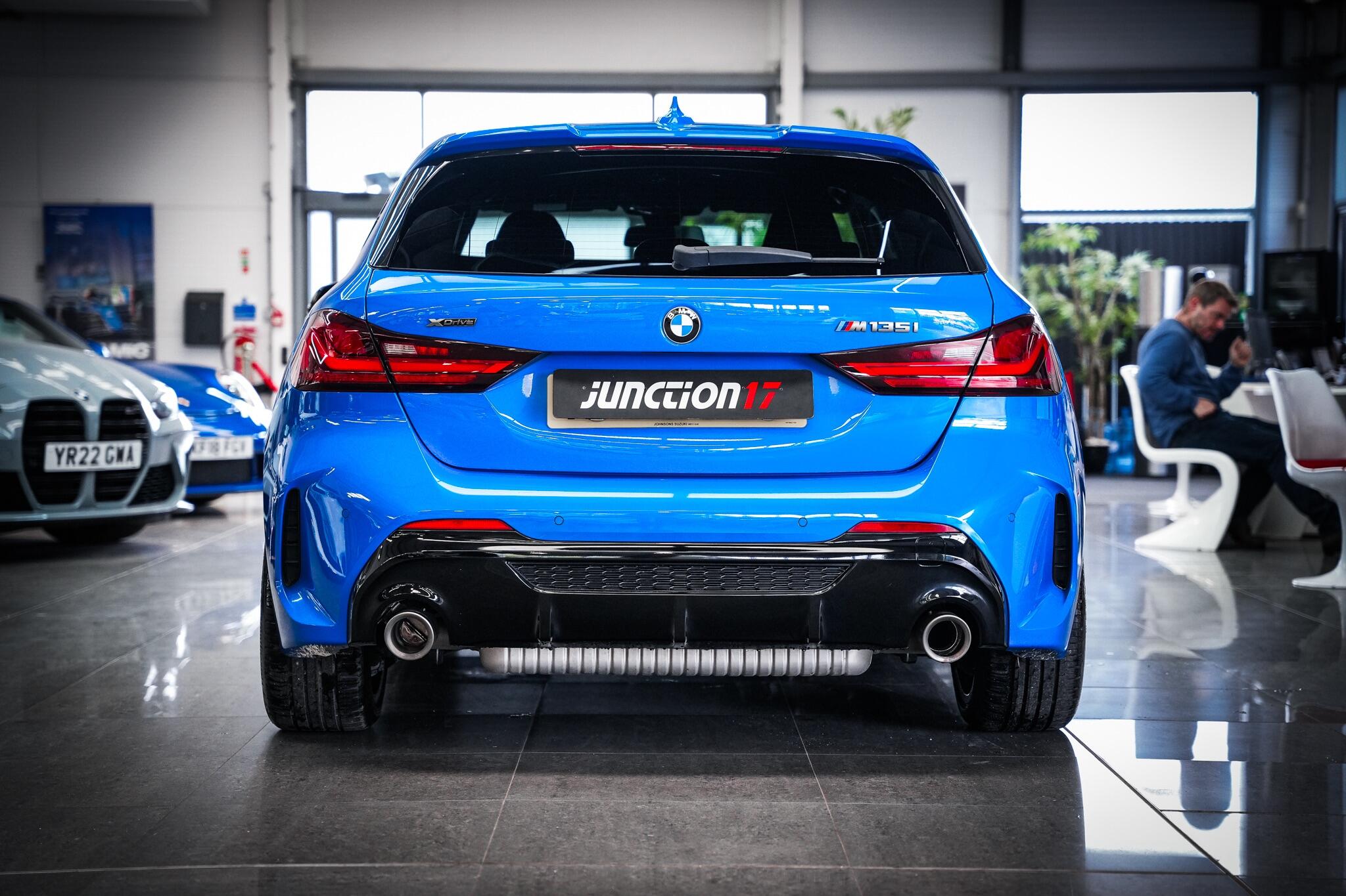 BMW 1 Series view 14