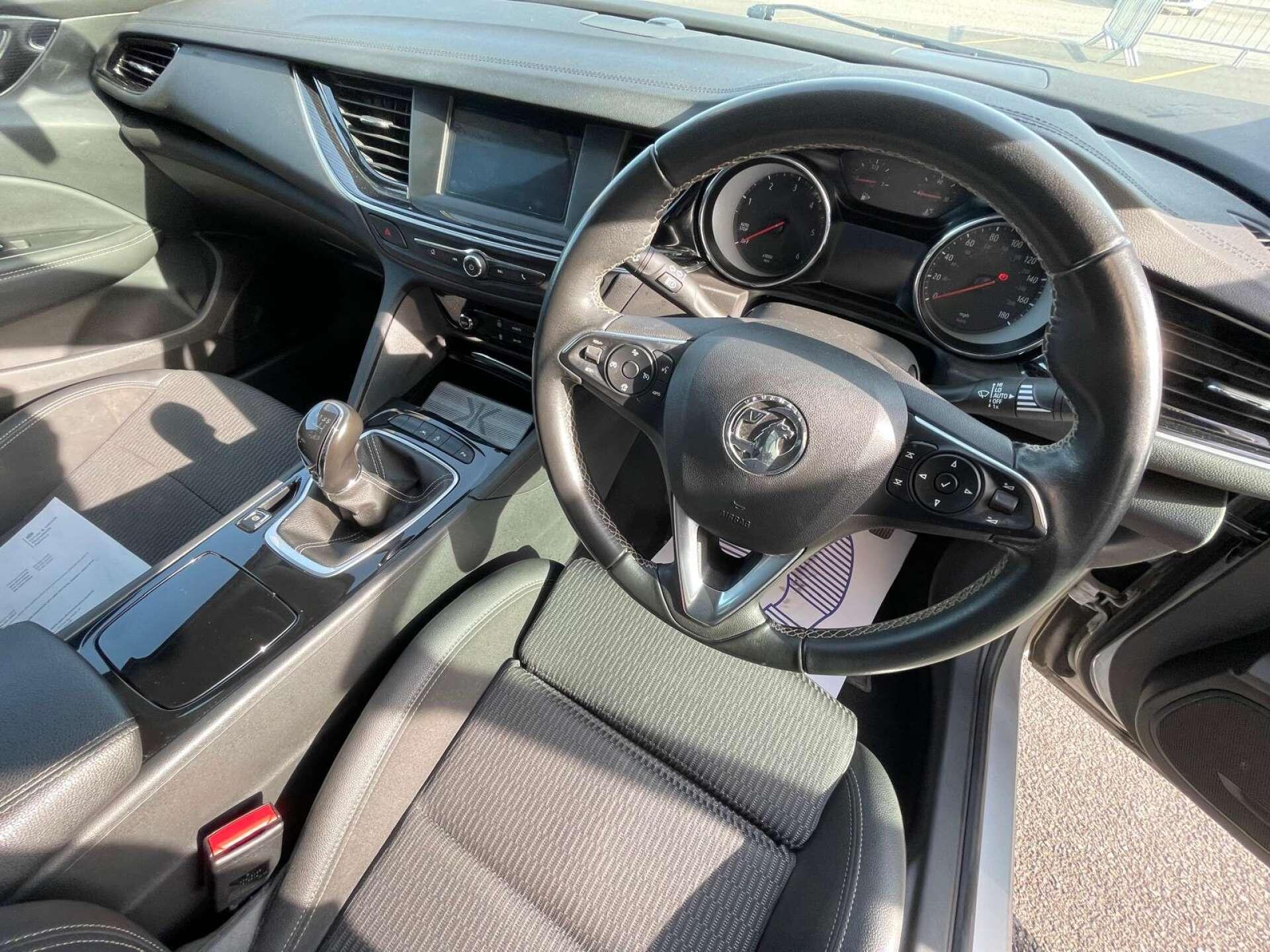 Vauxhall Insignia view 13