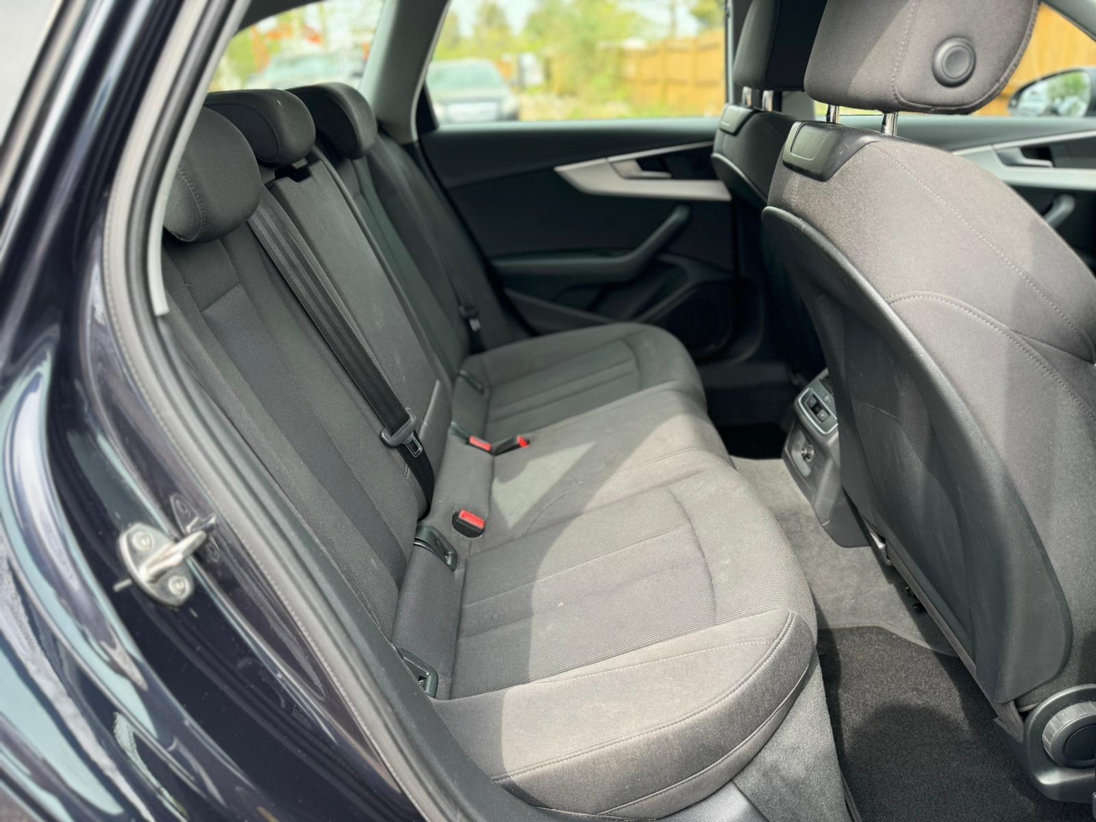 Audi A4 view 25
