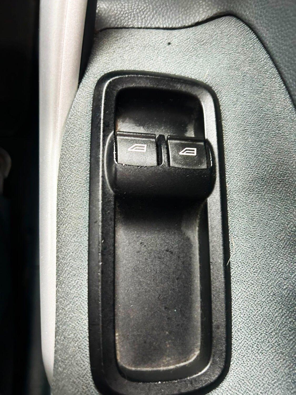 Ford Fiesta view 20