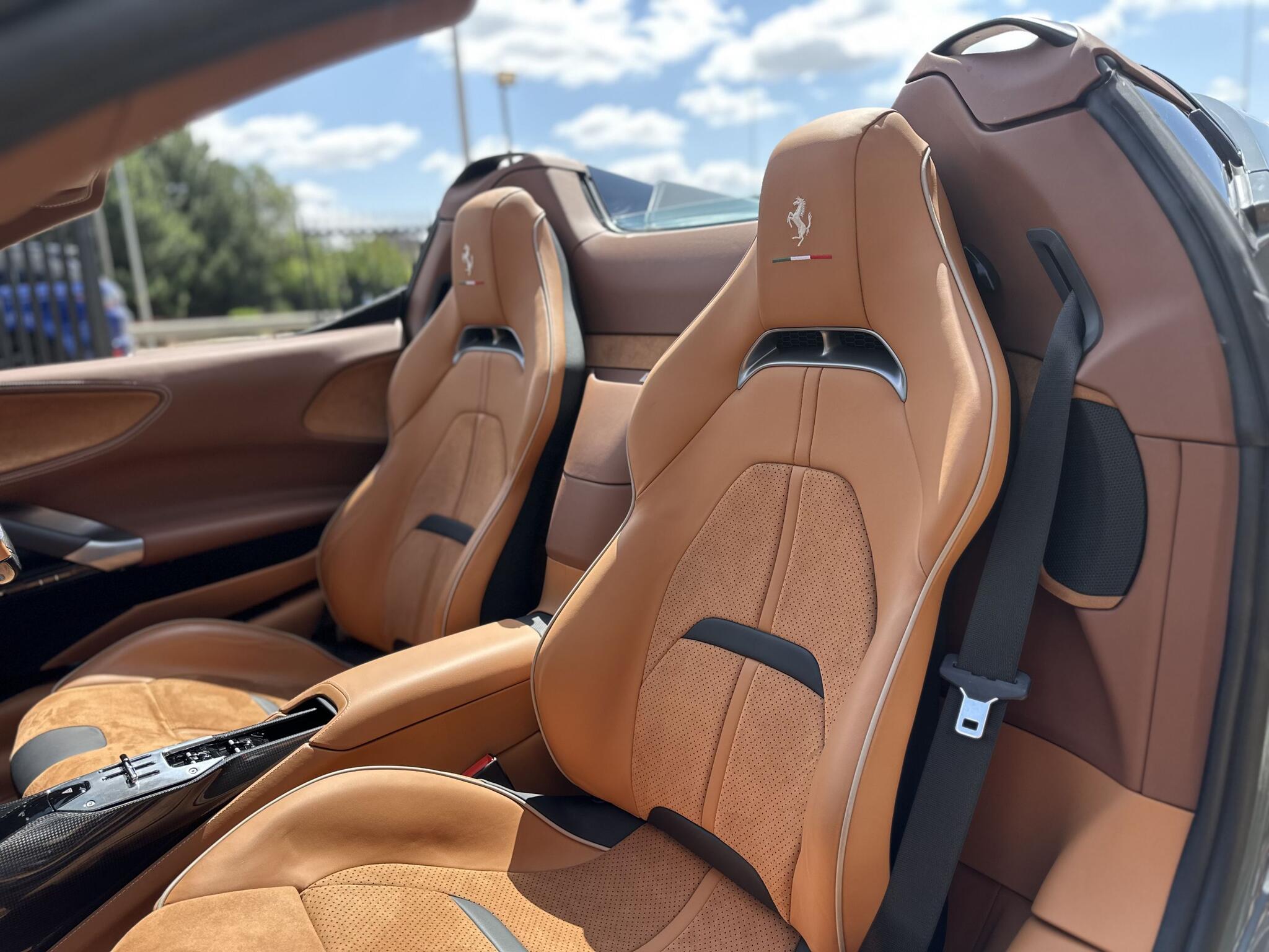 Ferrari SF90 Spider view 31