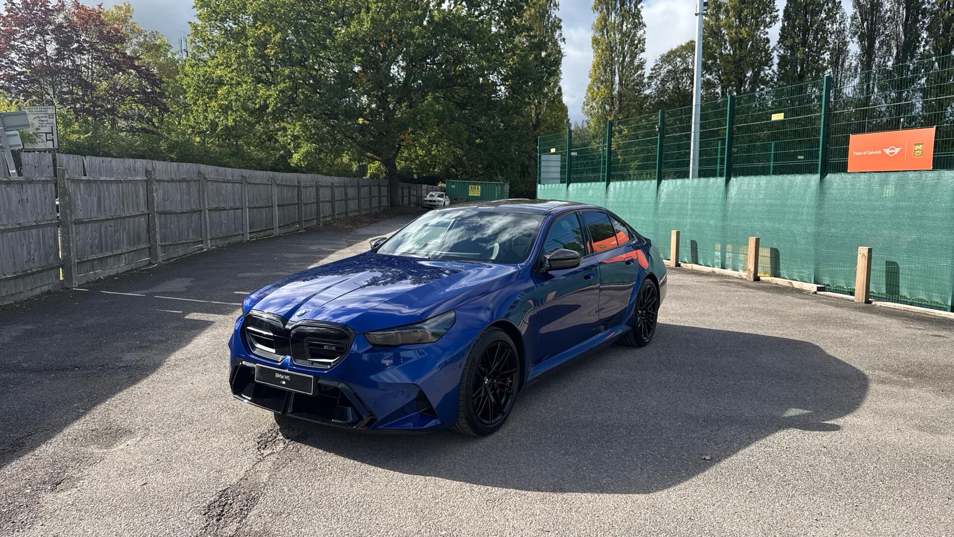 BMW M5 view 27