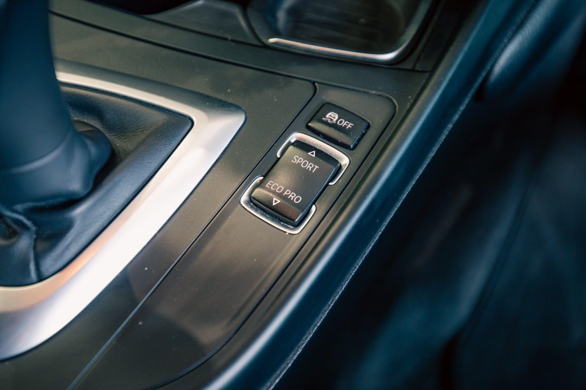 BMW 1 Series view 21