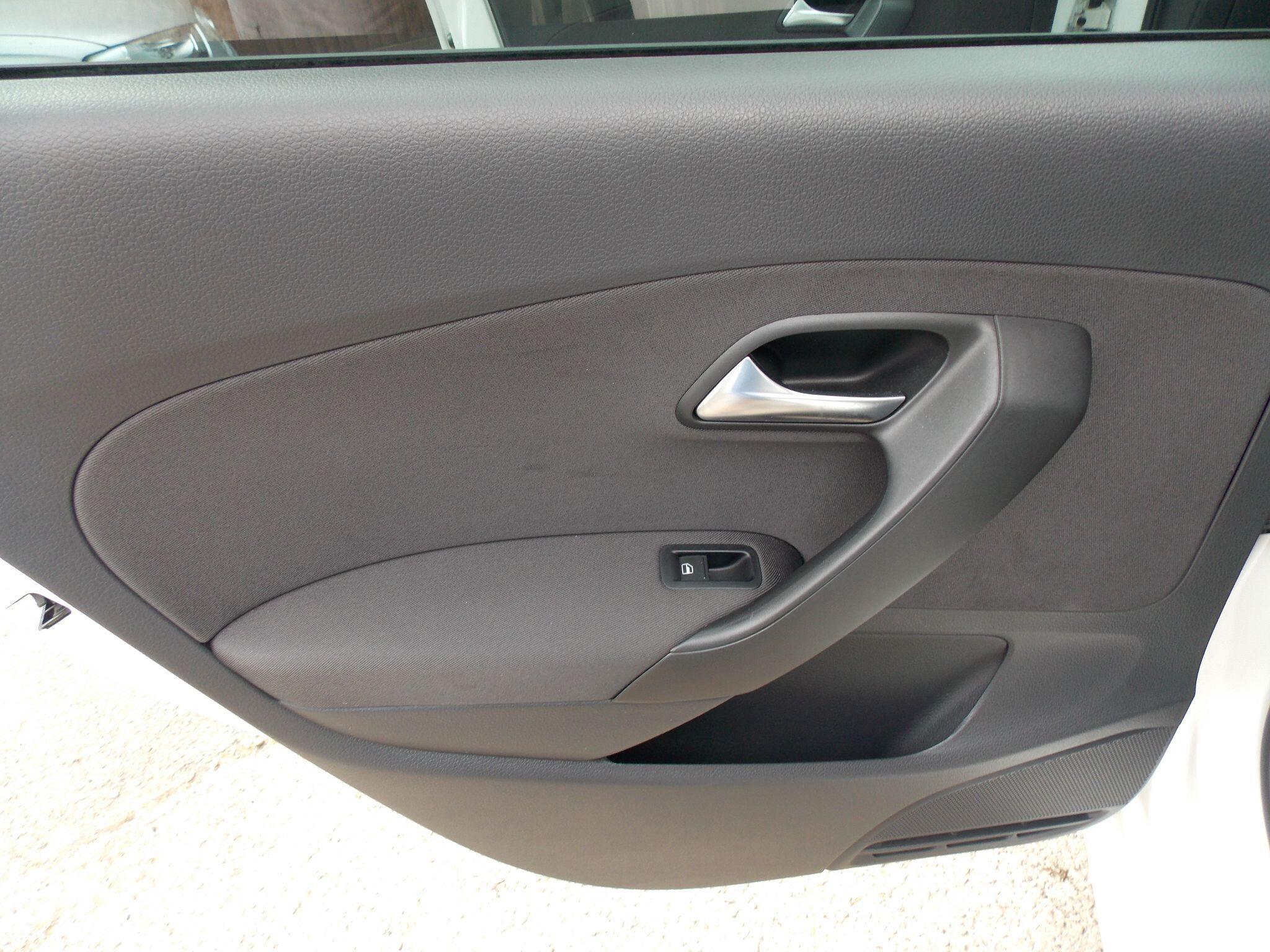 Volkswagen Polo view 46