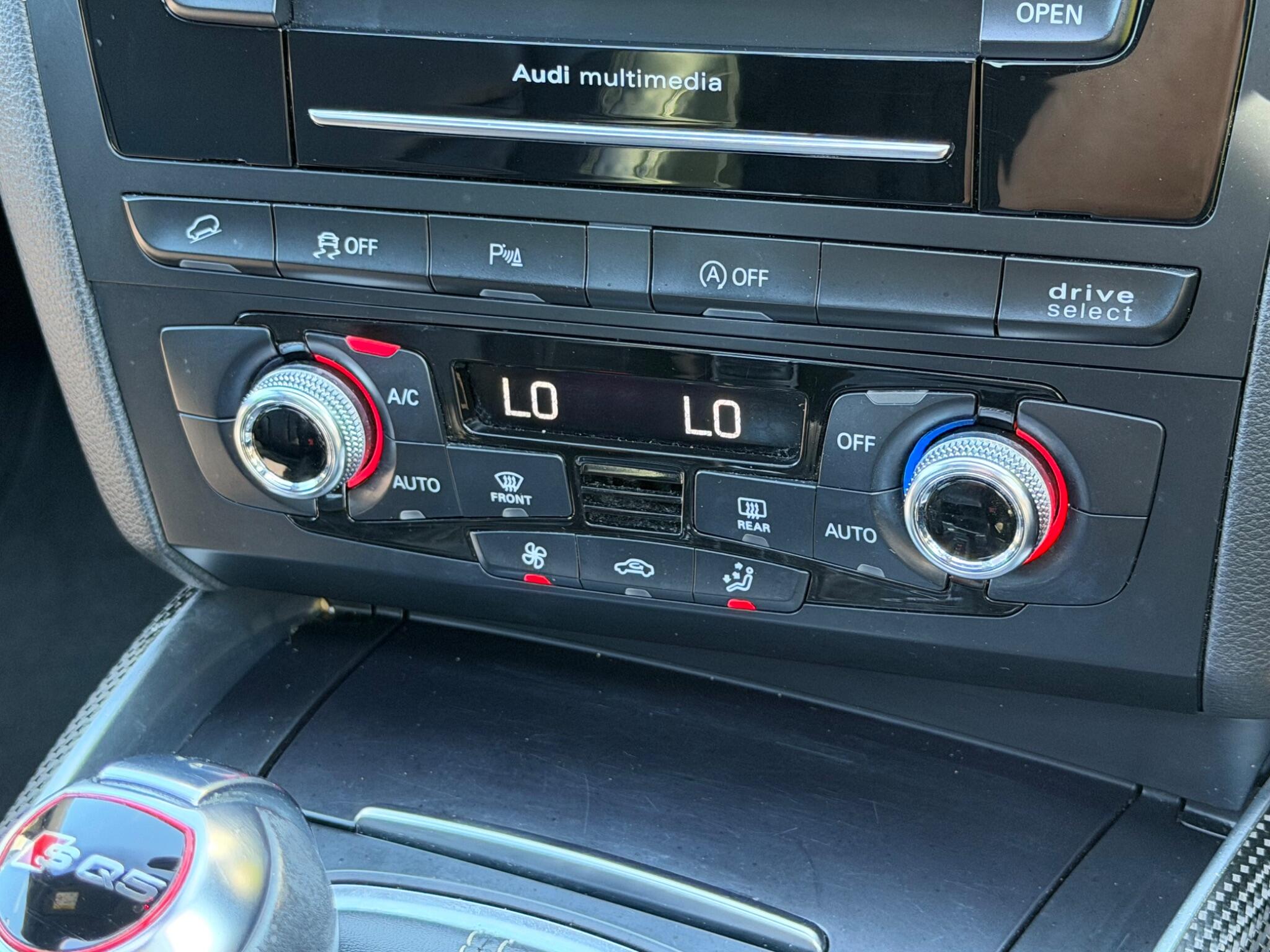 Audi SQ5 view 42