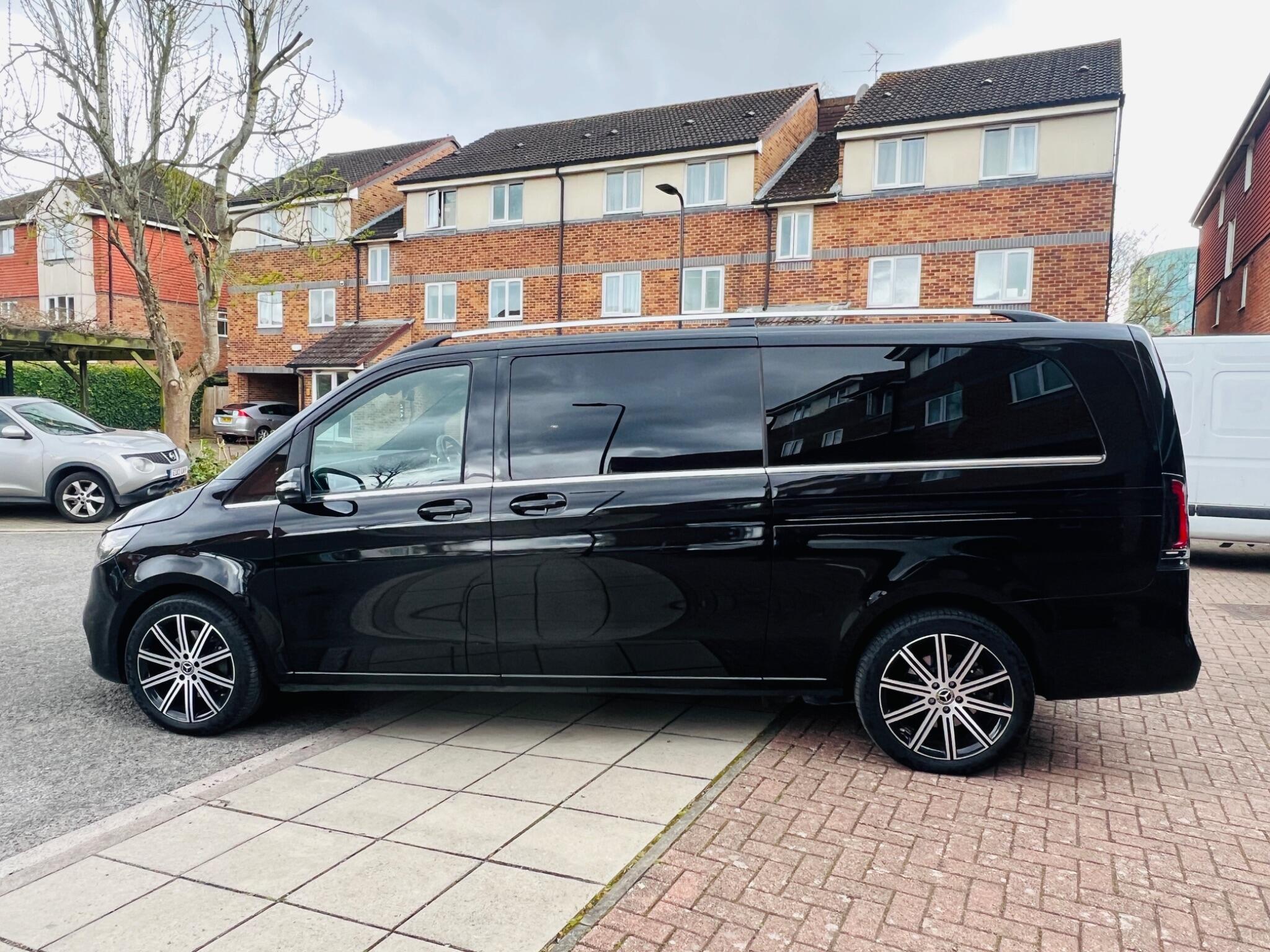 Mercedes-Benz V Class view 22