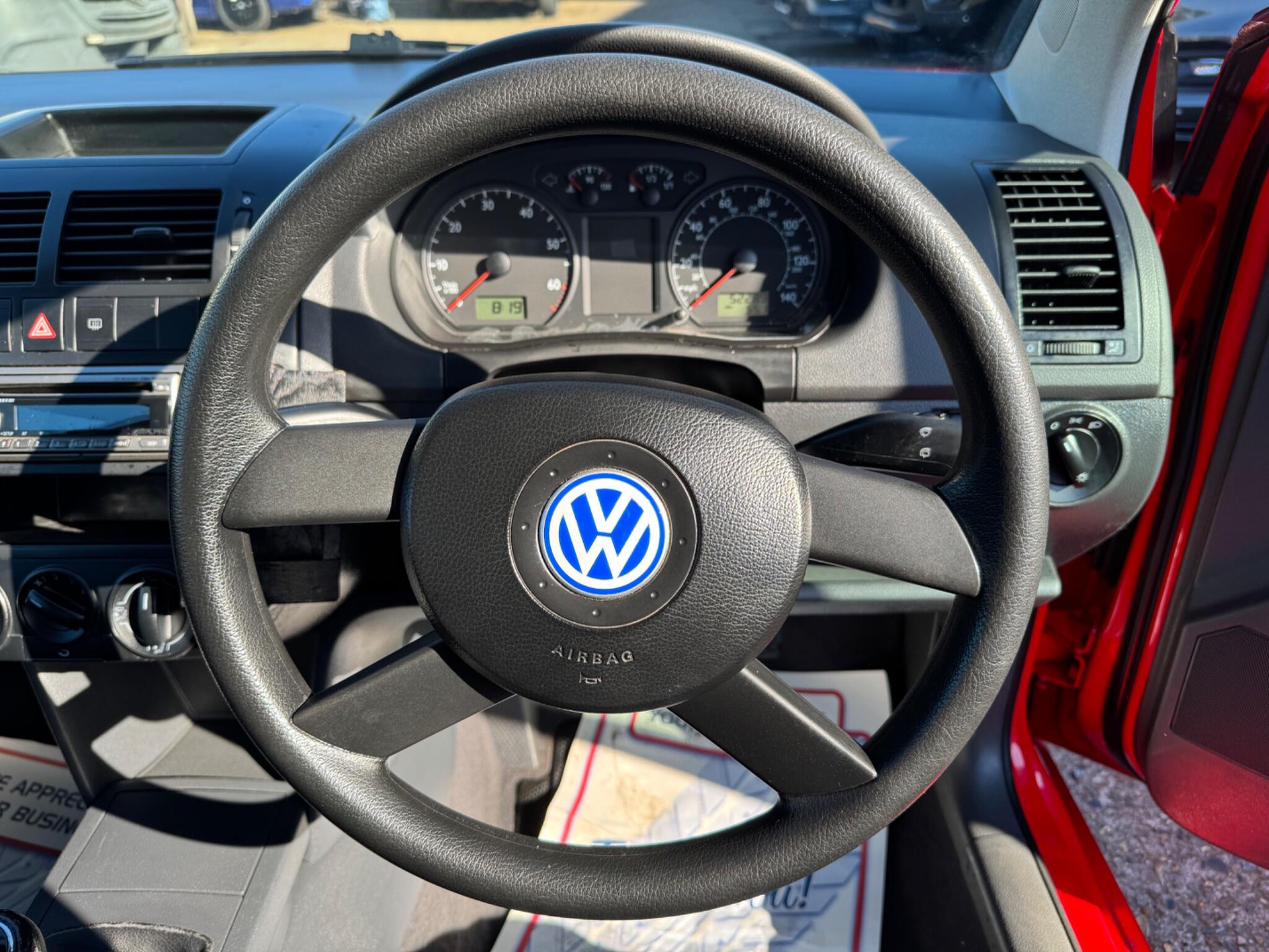 Volkswagen Polo view 23