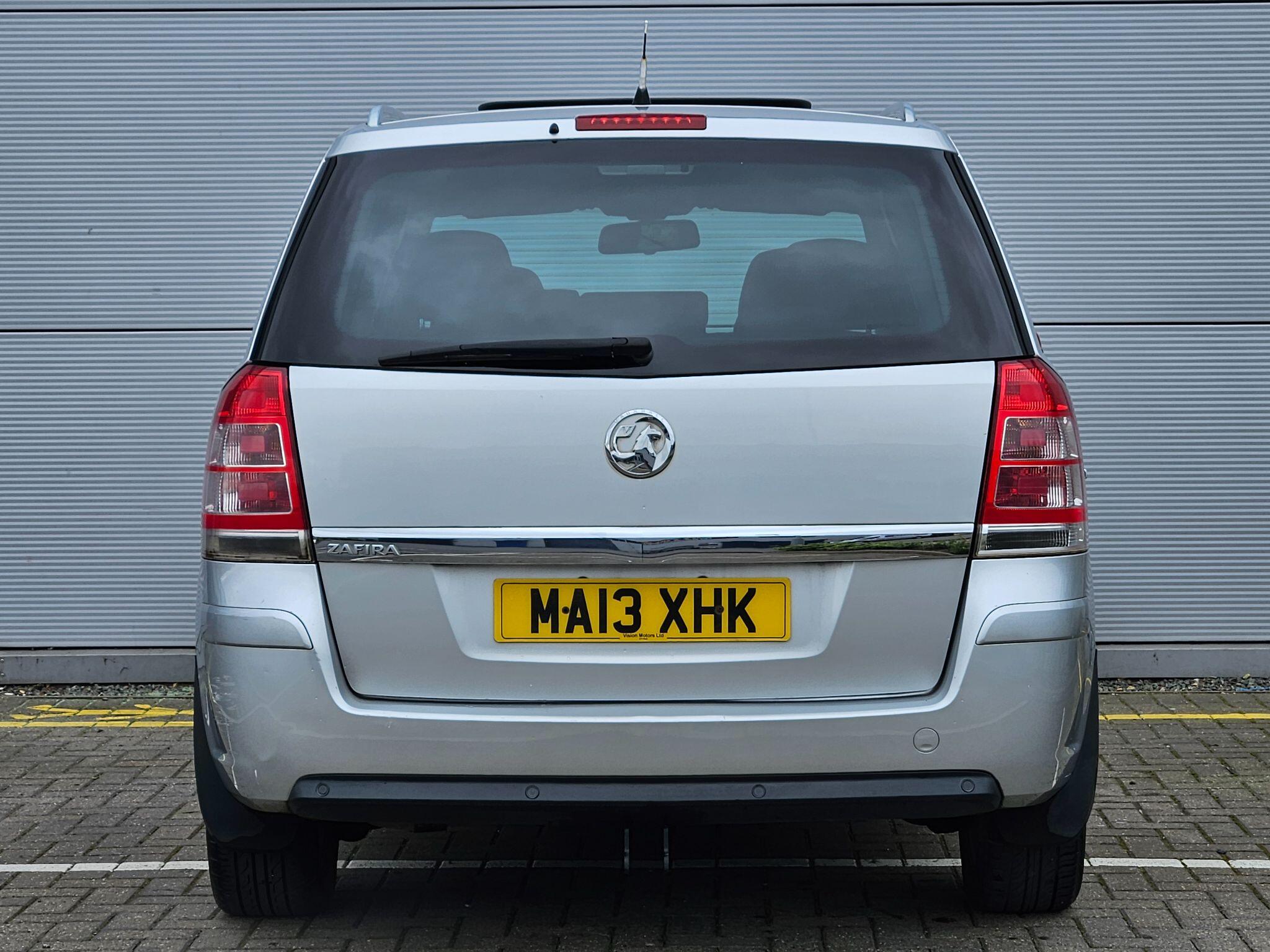 Vauxhall Zafira view 6