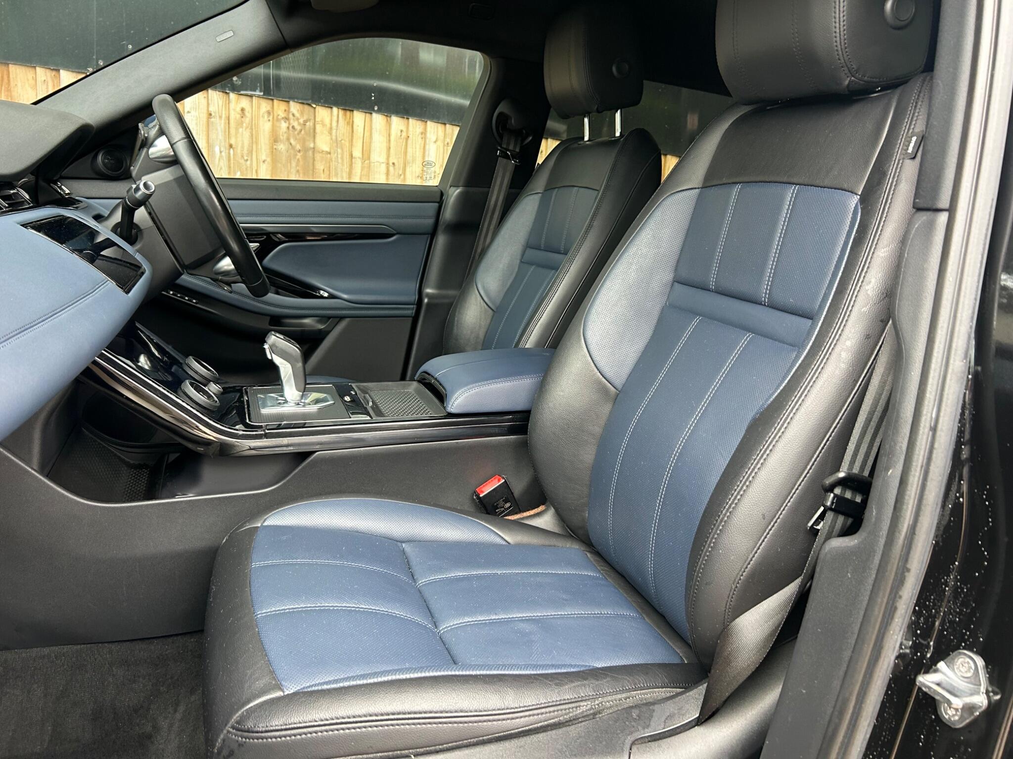Land Rover Range Rover Evoque view 33