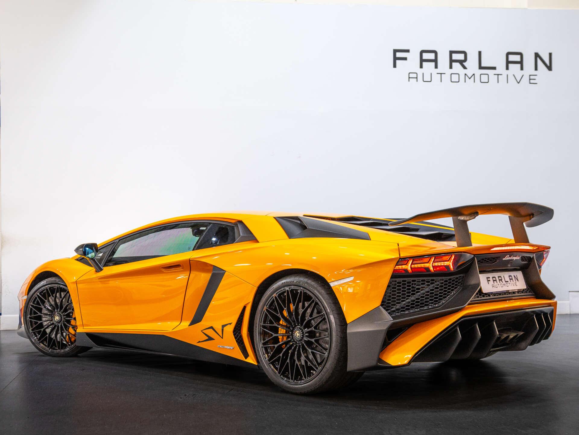 Lamborghini Aventador view 5