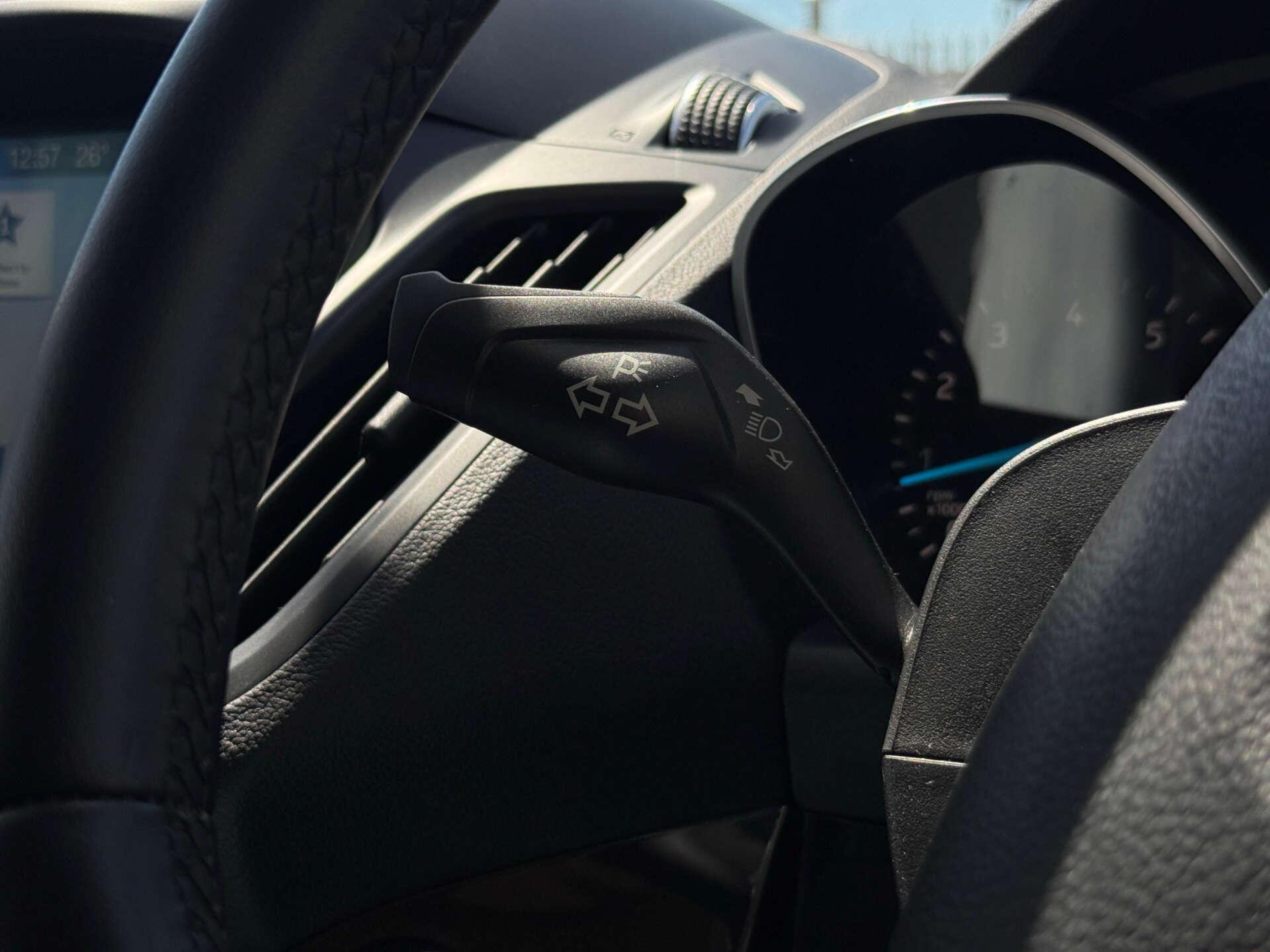 Ford Kuga view 52