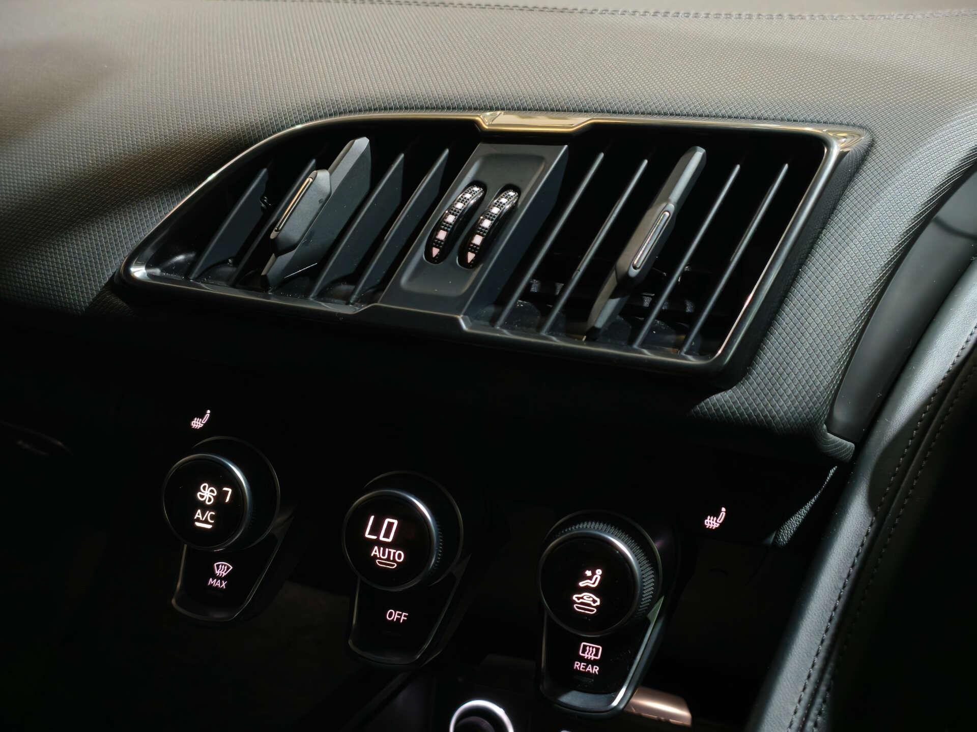 Audi R8 view 53
