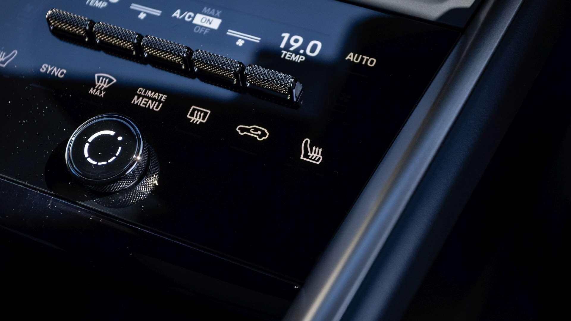 Porsche Macan view 24