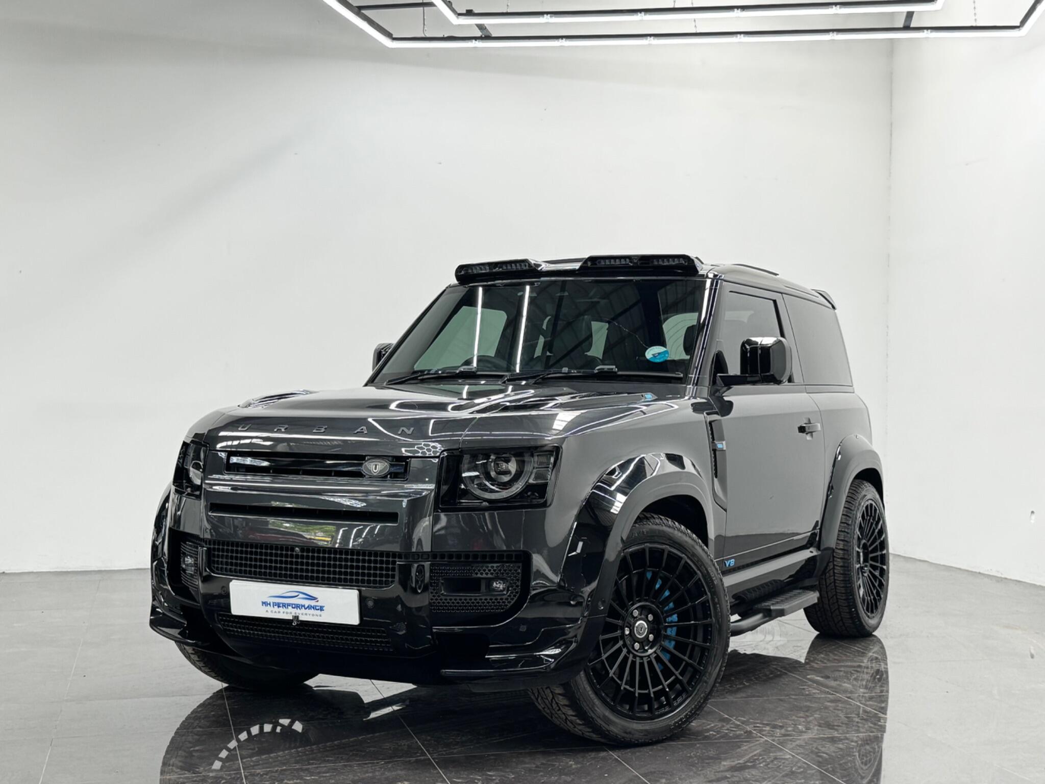 Land Rover Defender view 33