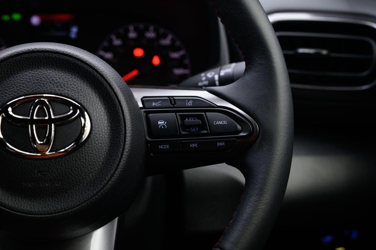 Toyota Yaris view 27