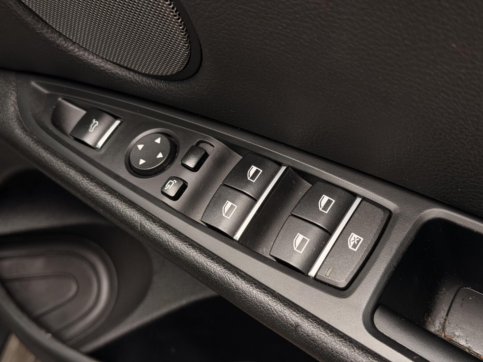 BMW X5 view 23