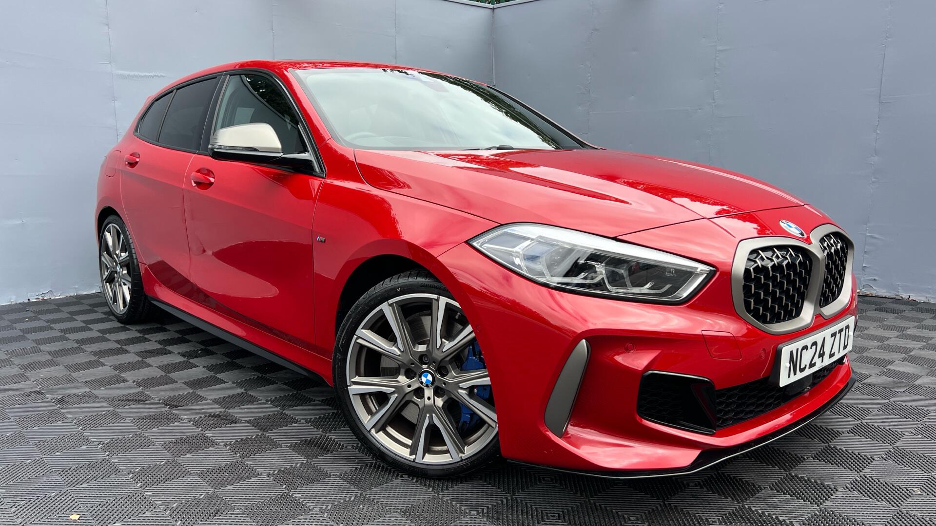 BMW 1 Series view 24