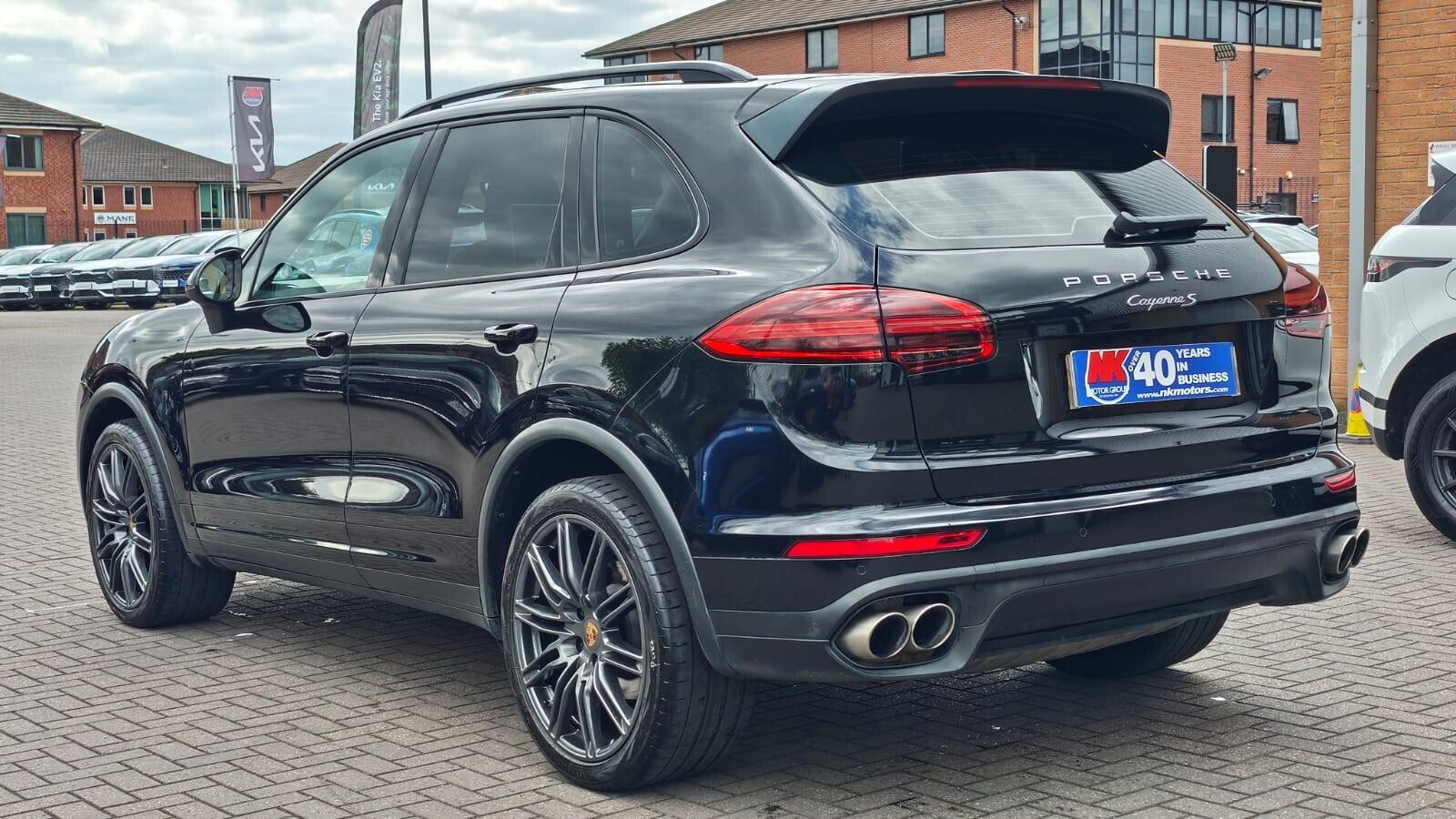 Porsche Cayenne view 5
