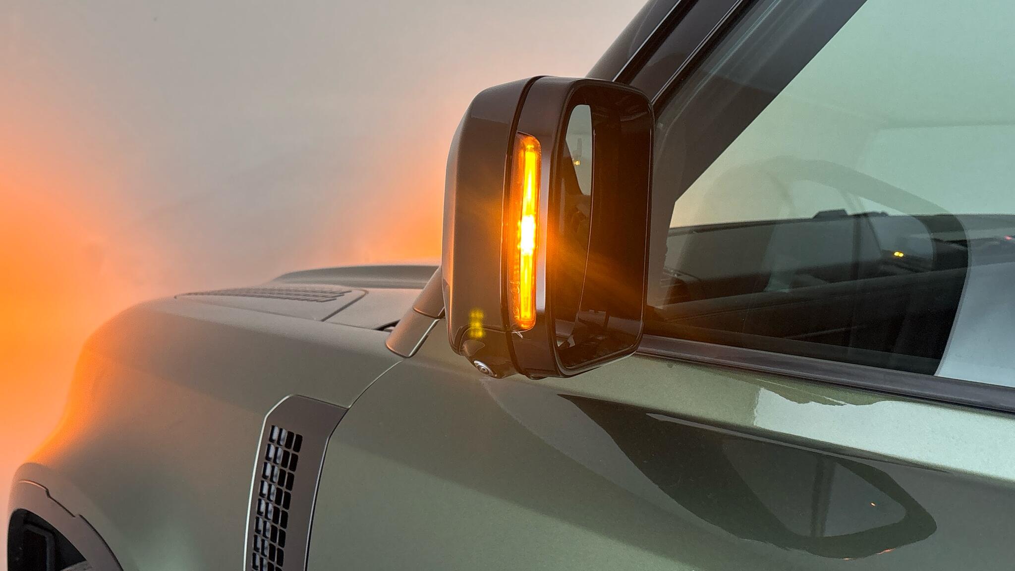 Land Rover Defender view 23