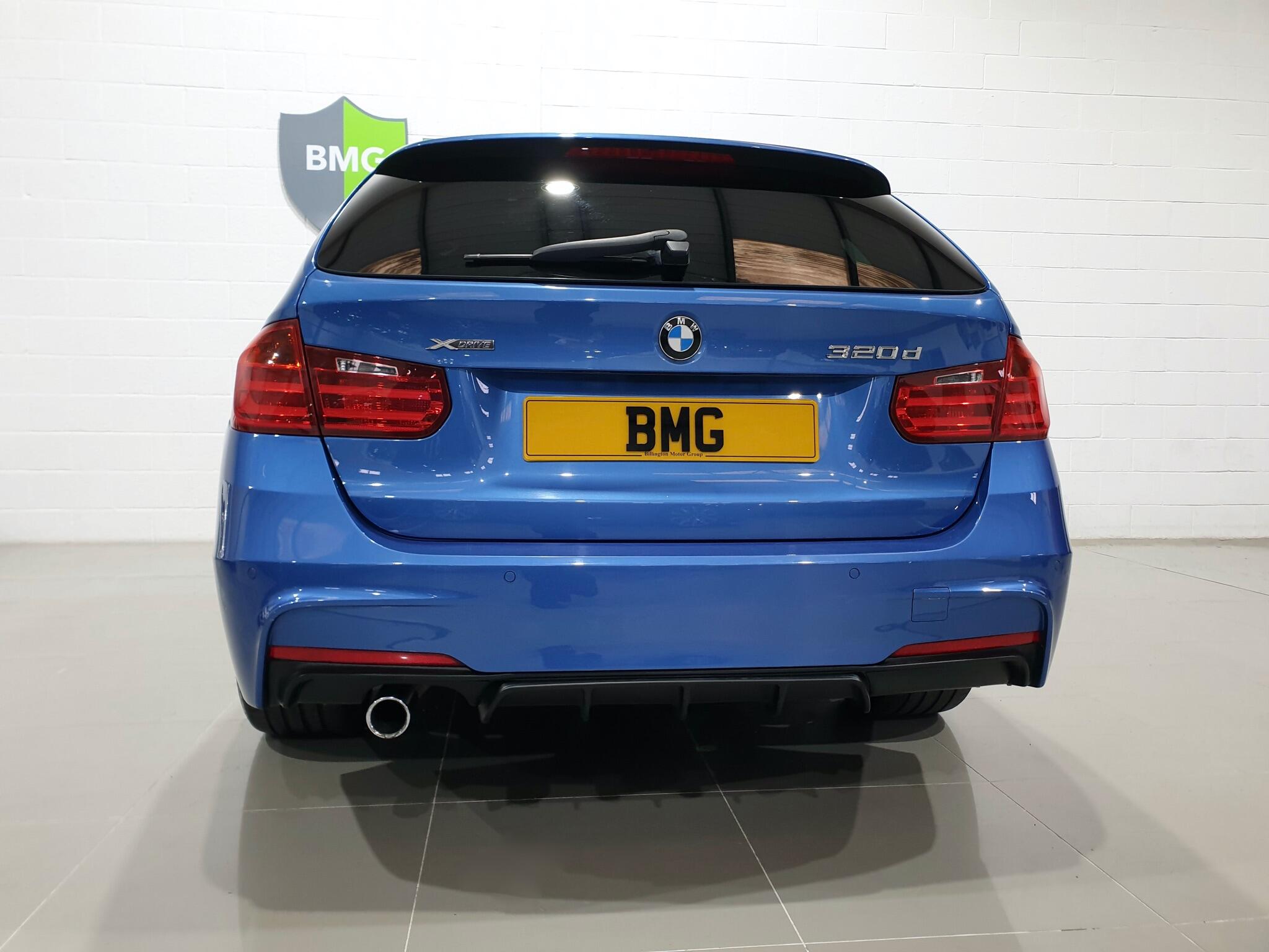 BMW 3 Series view 35