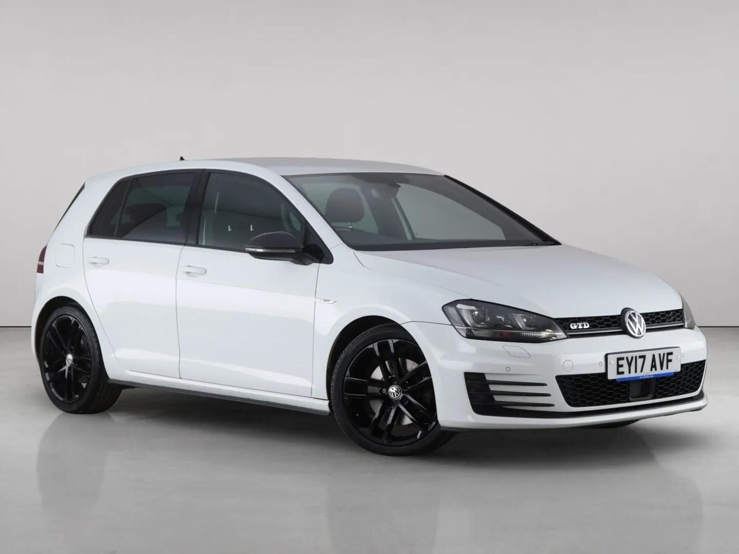 2017 Volkswagen Golf in White for sale