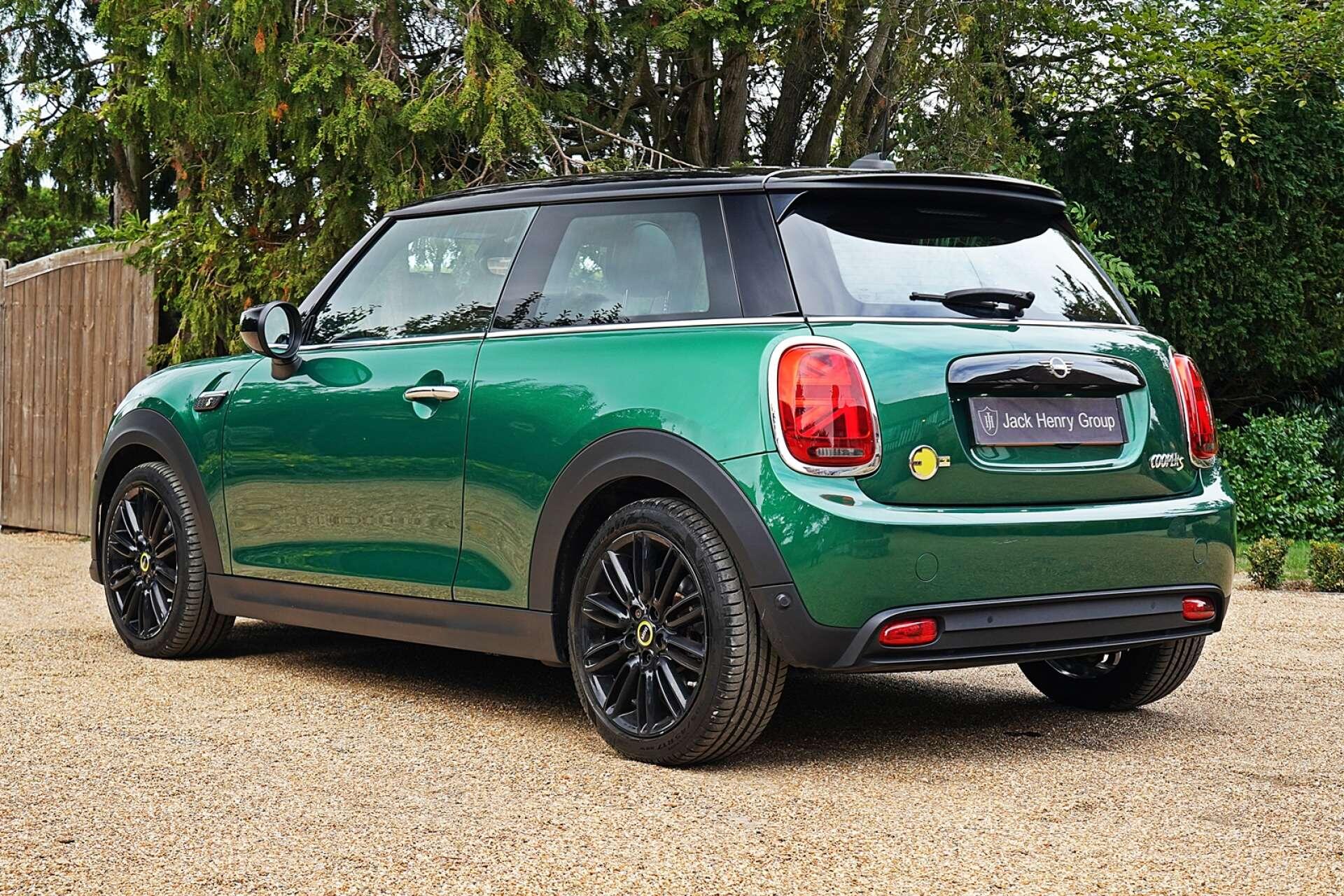 Mini Hatch view 3