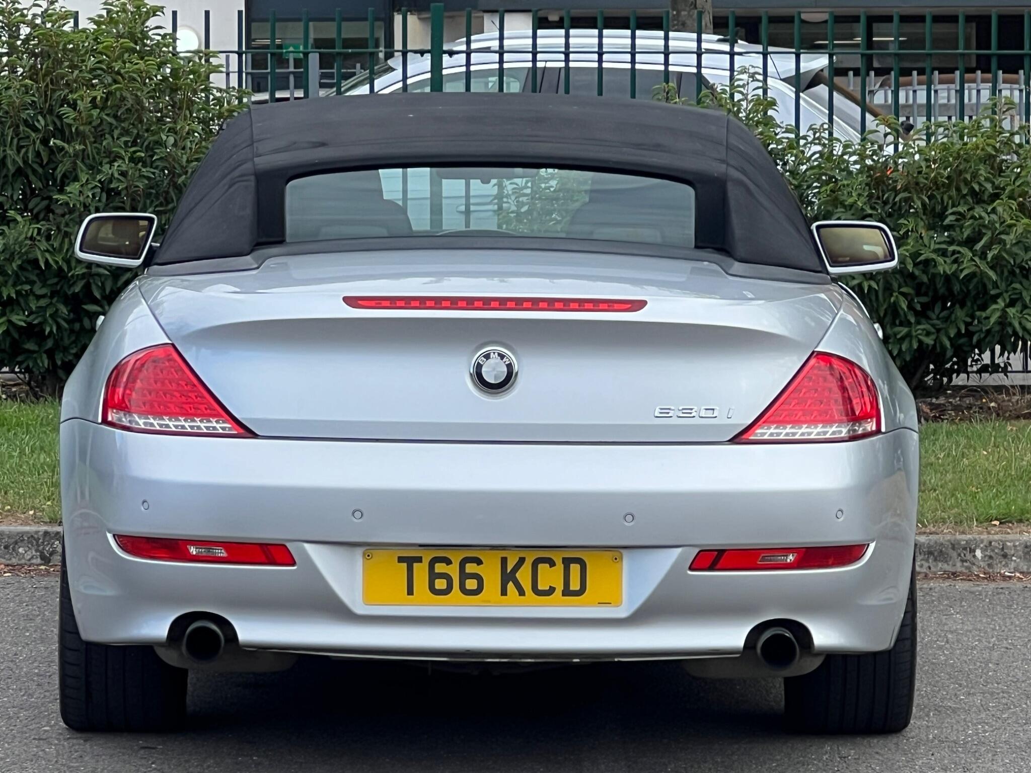 BMW 6 Series view 10