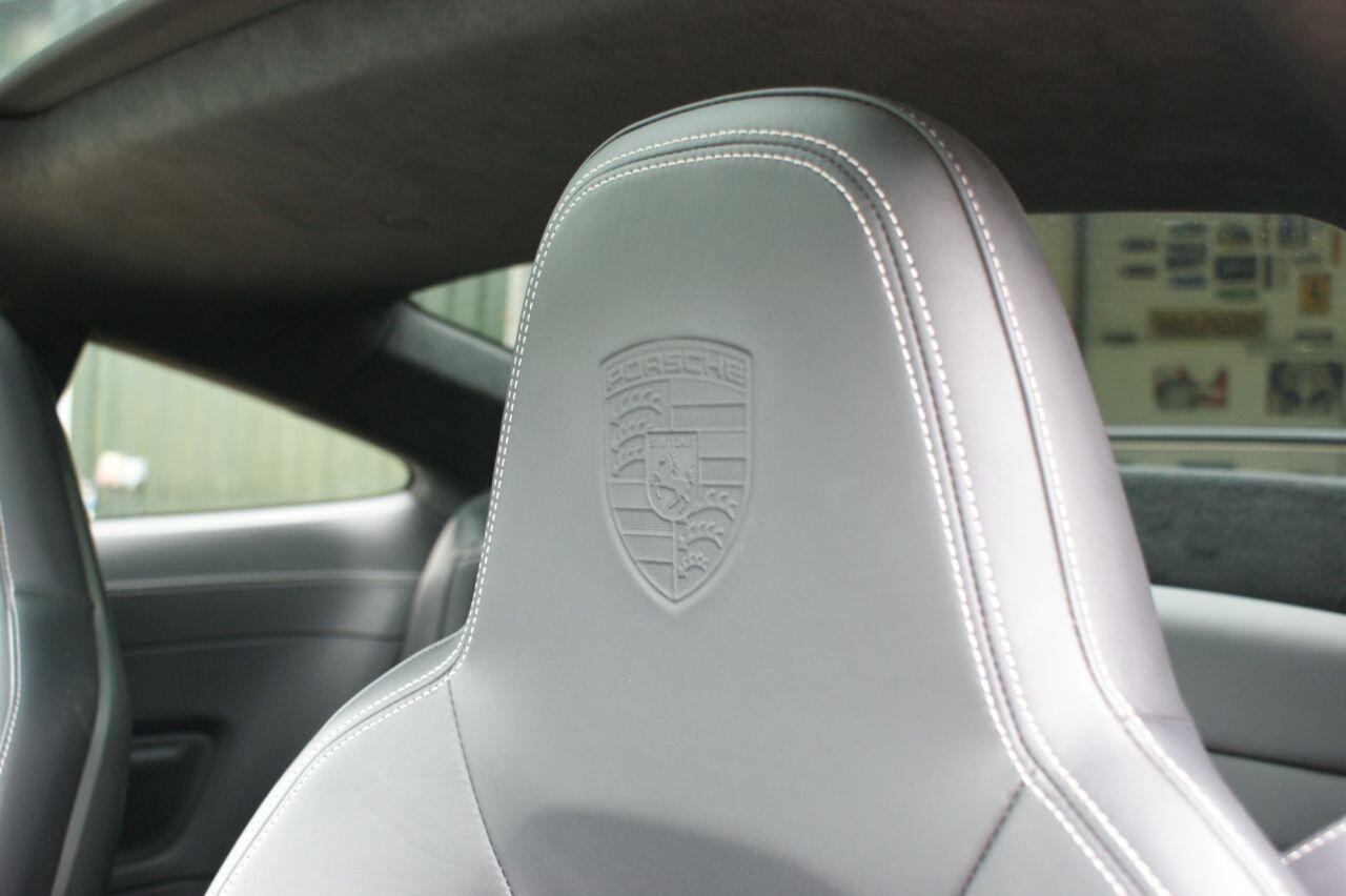 Porsche 911 view 55