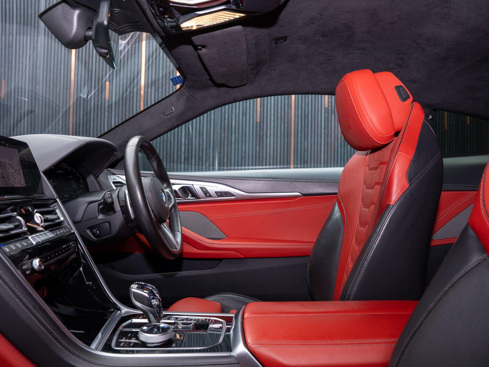 BMW 8 Series view 39