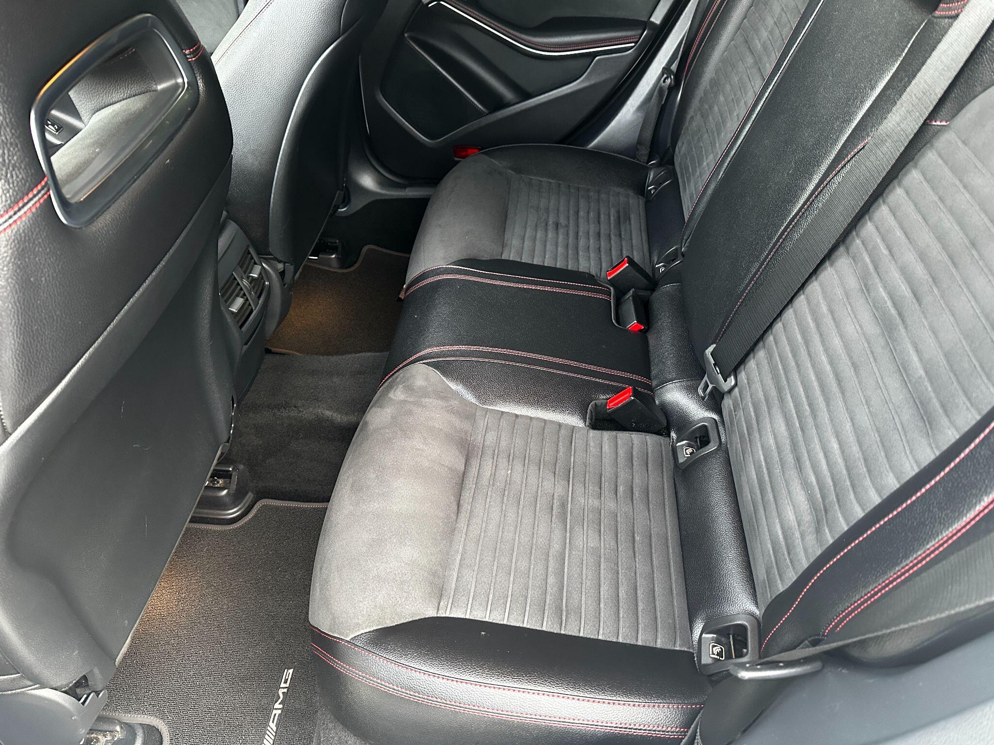 Mercedes-Benz Cla view 25