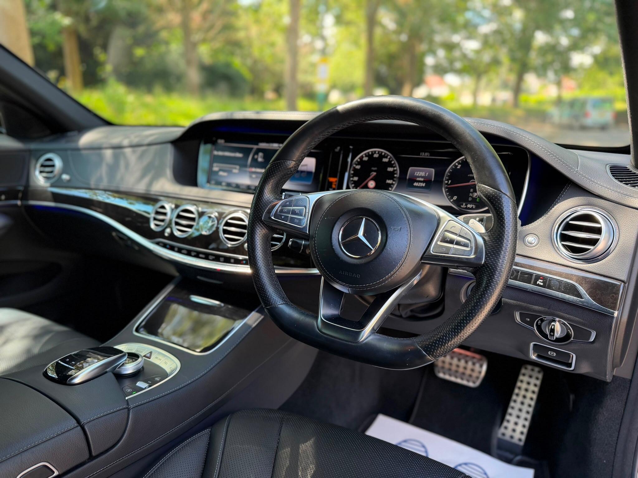 Mercedes-Benz S-Class view 9