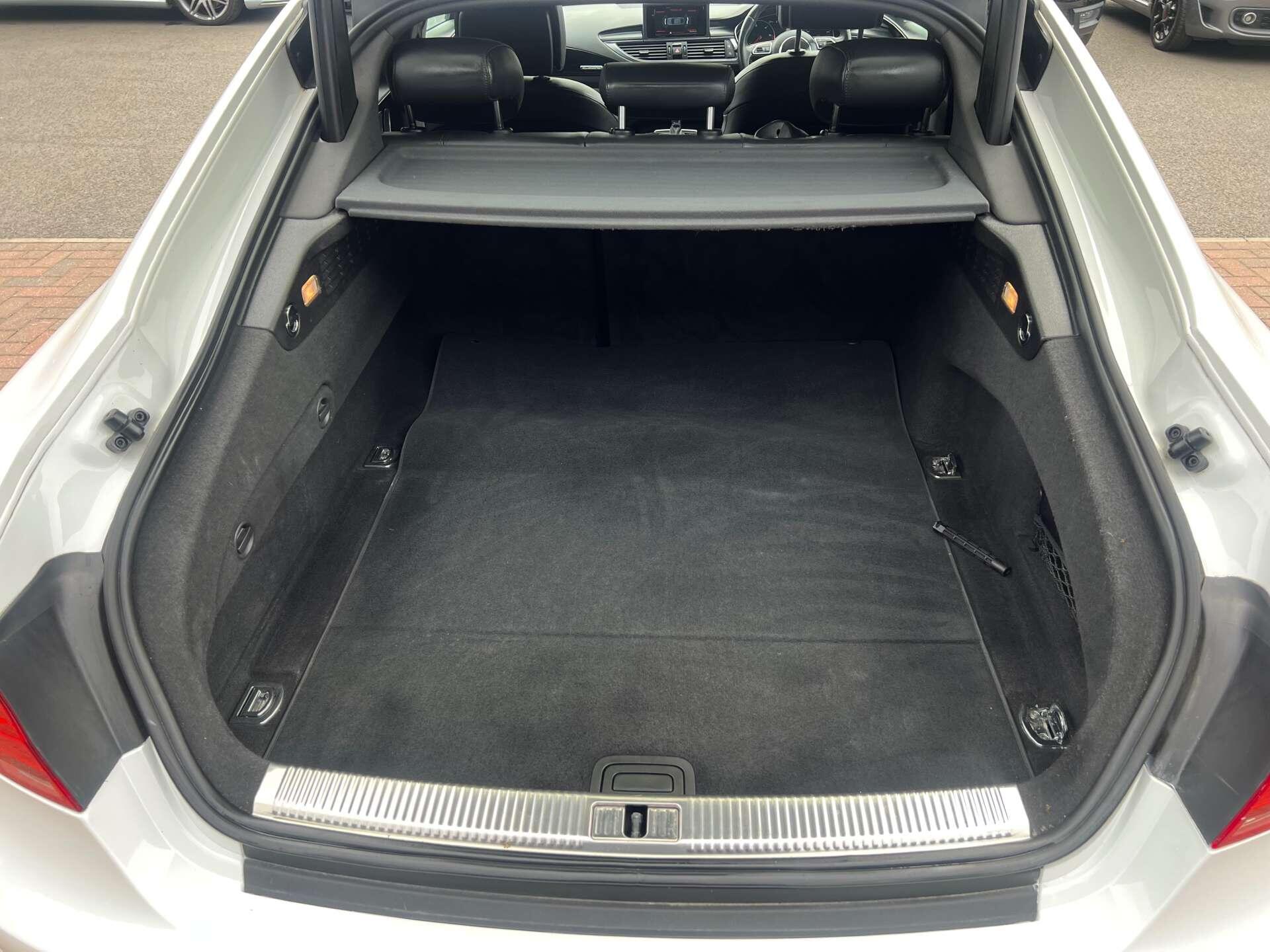 Audi A7 view 33