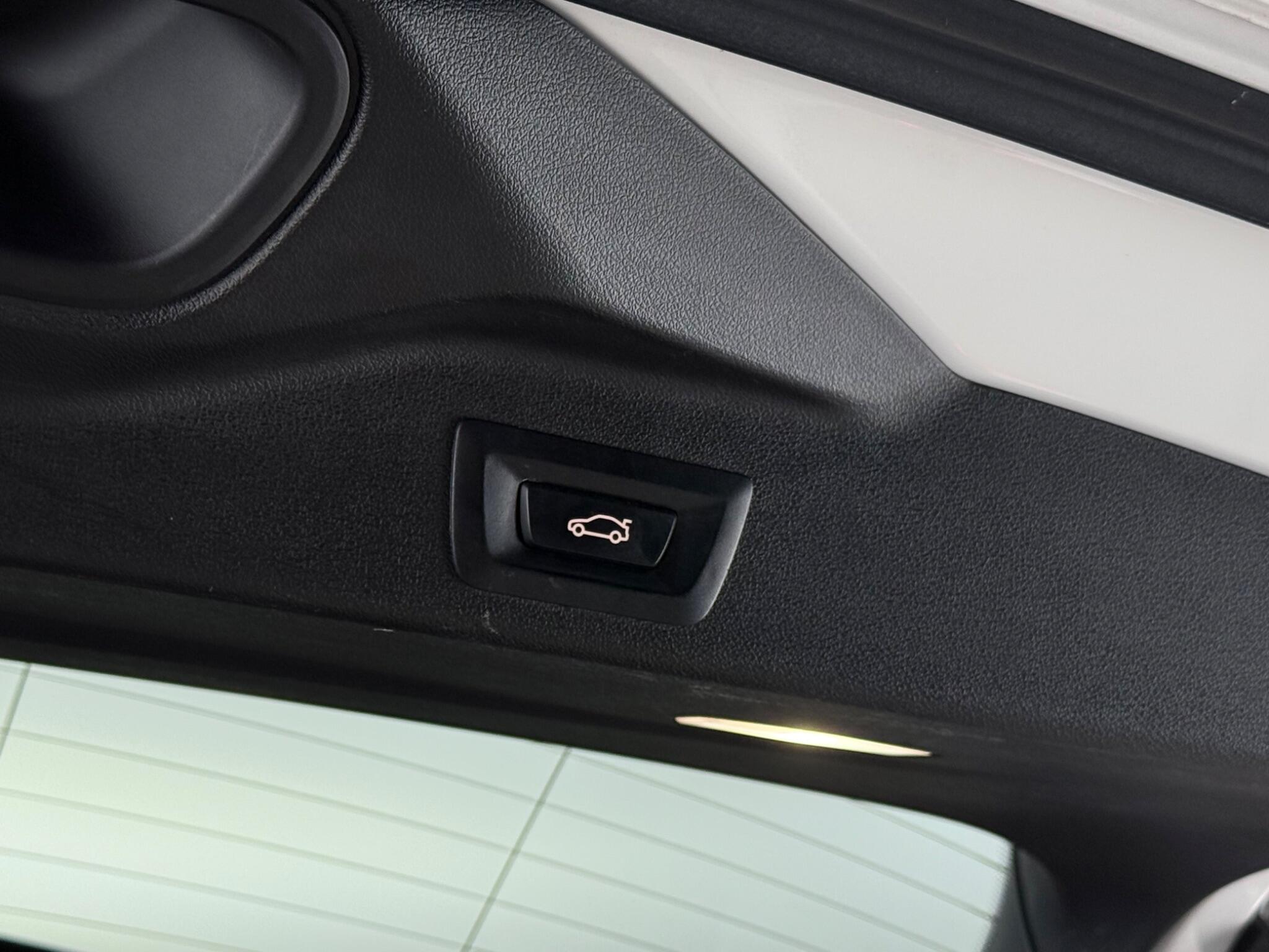 BMW X5 view 12