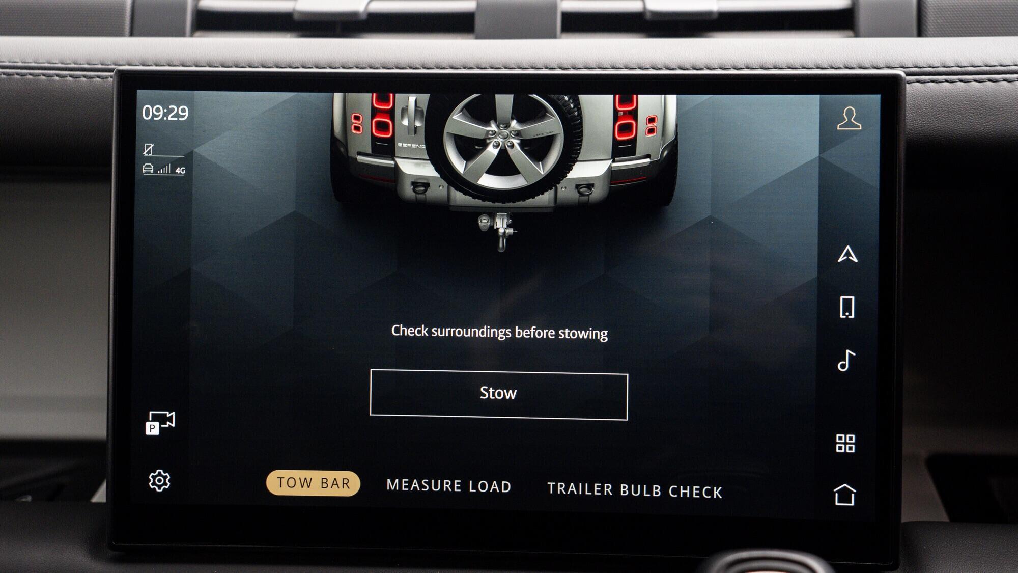 Land Rover Defender view 24