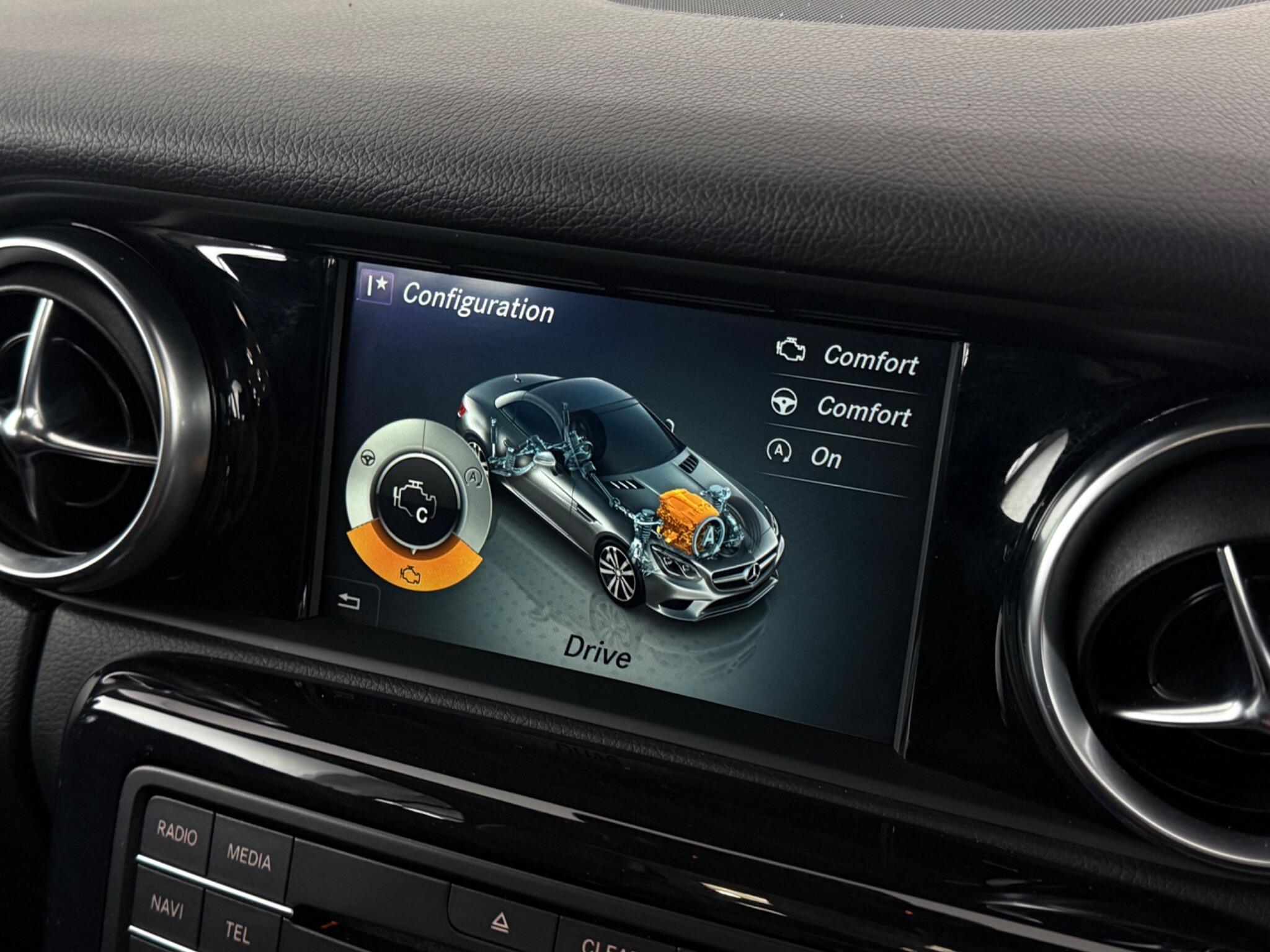 Mercedes-Benz SLC view 24