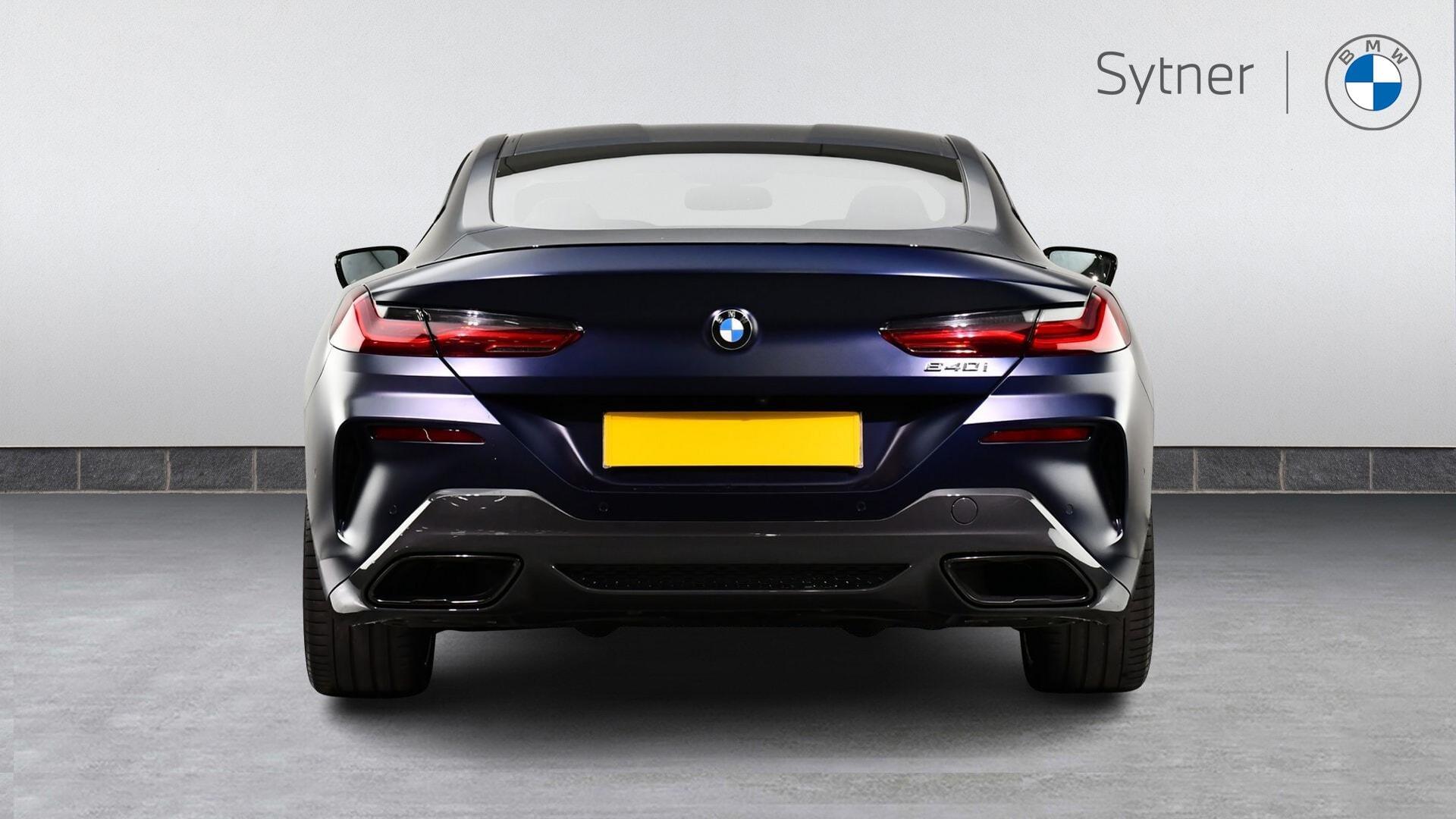 BMW 8 Series view 15