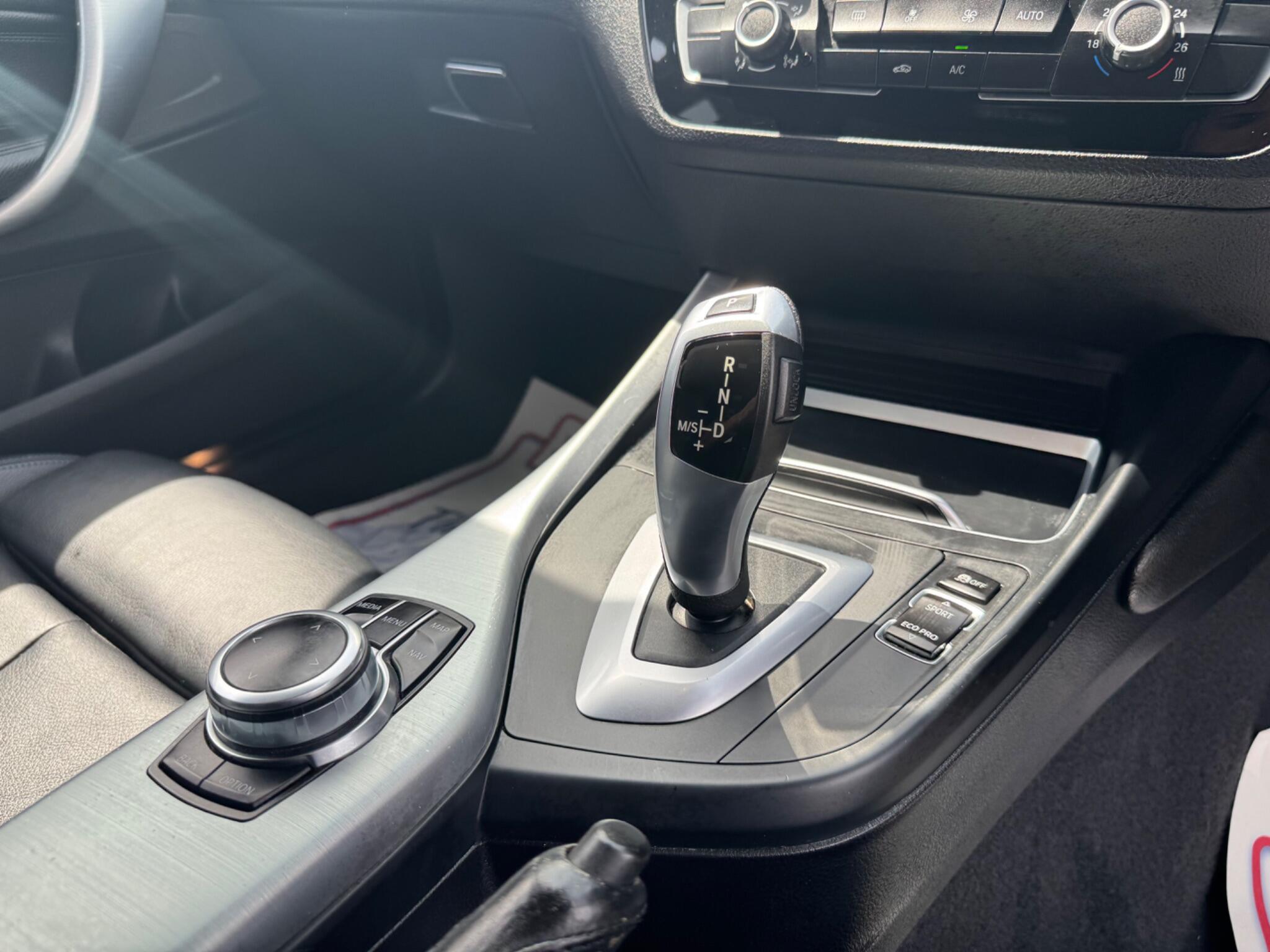 BMW 1 Series view 18